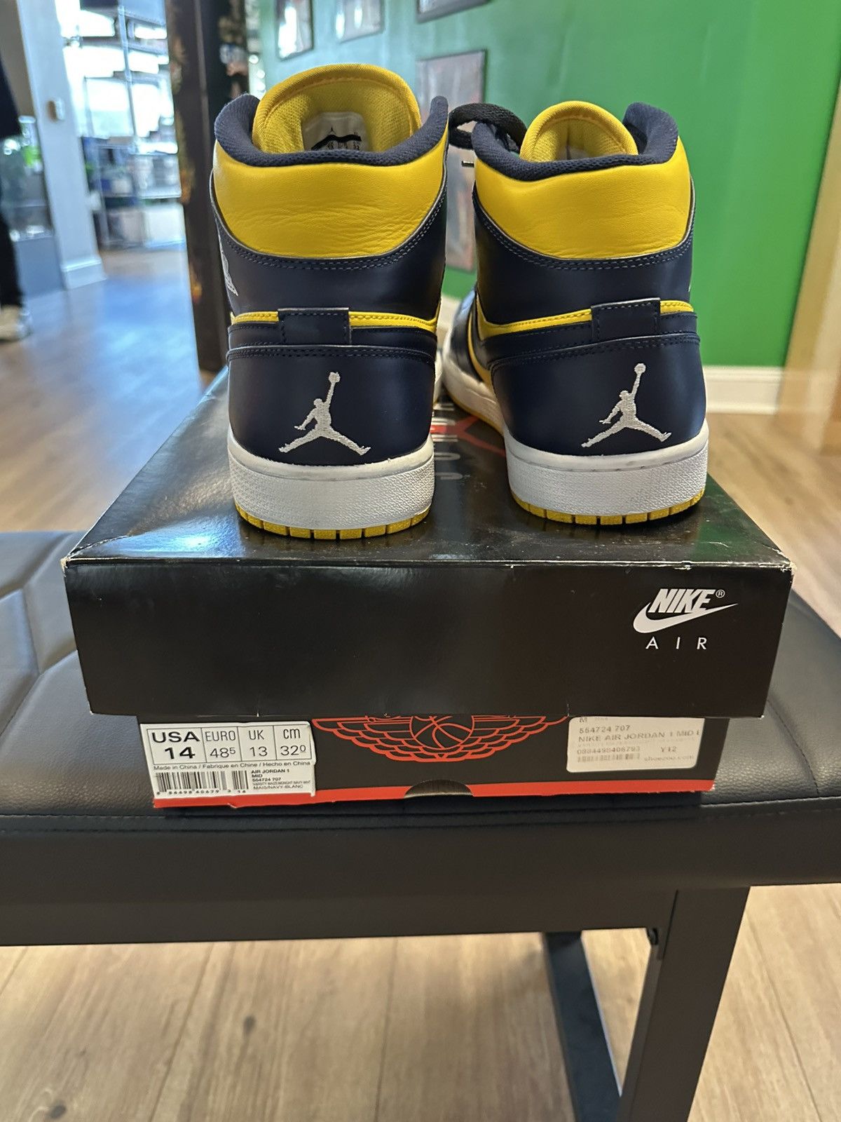 Nike Jordan 1 Michigan Size US 14 / EU 47 - 4 Thumbnail