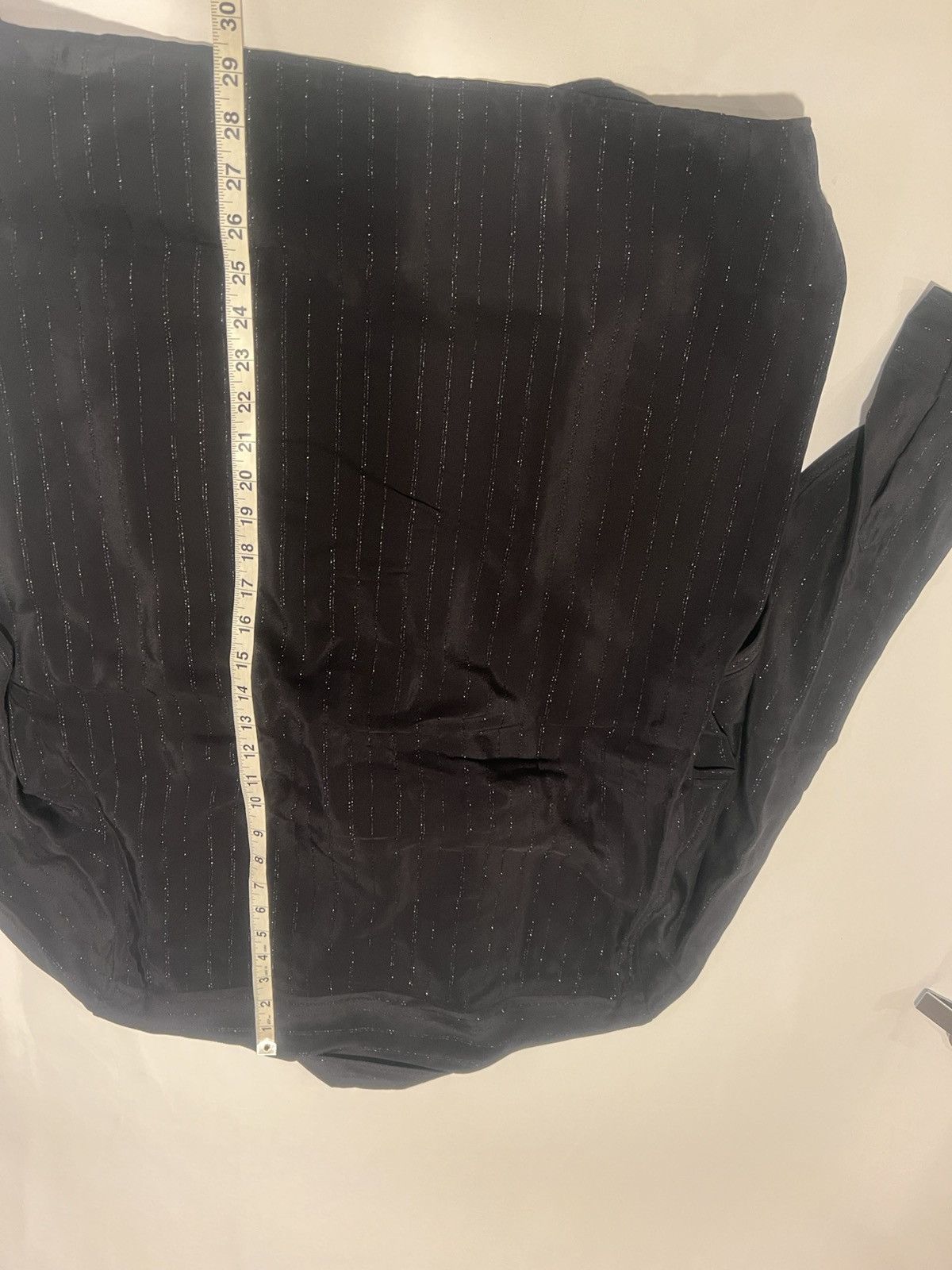 Saint Laurent Paris Saint Laurent men’s silk shirt. 39/15.5.$1690 Size US M / EU 48-50 / 2 - 10 Thumbnail