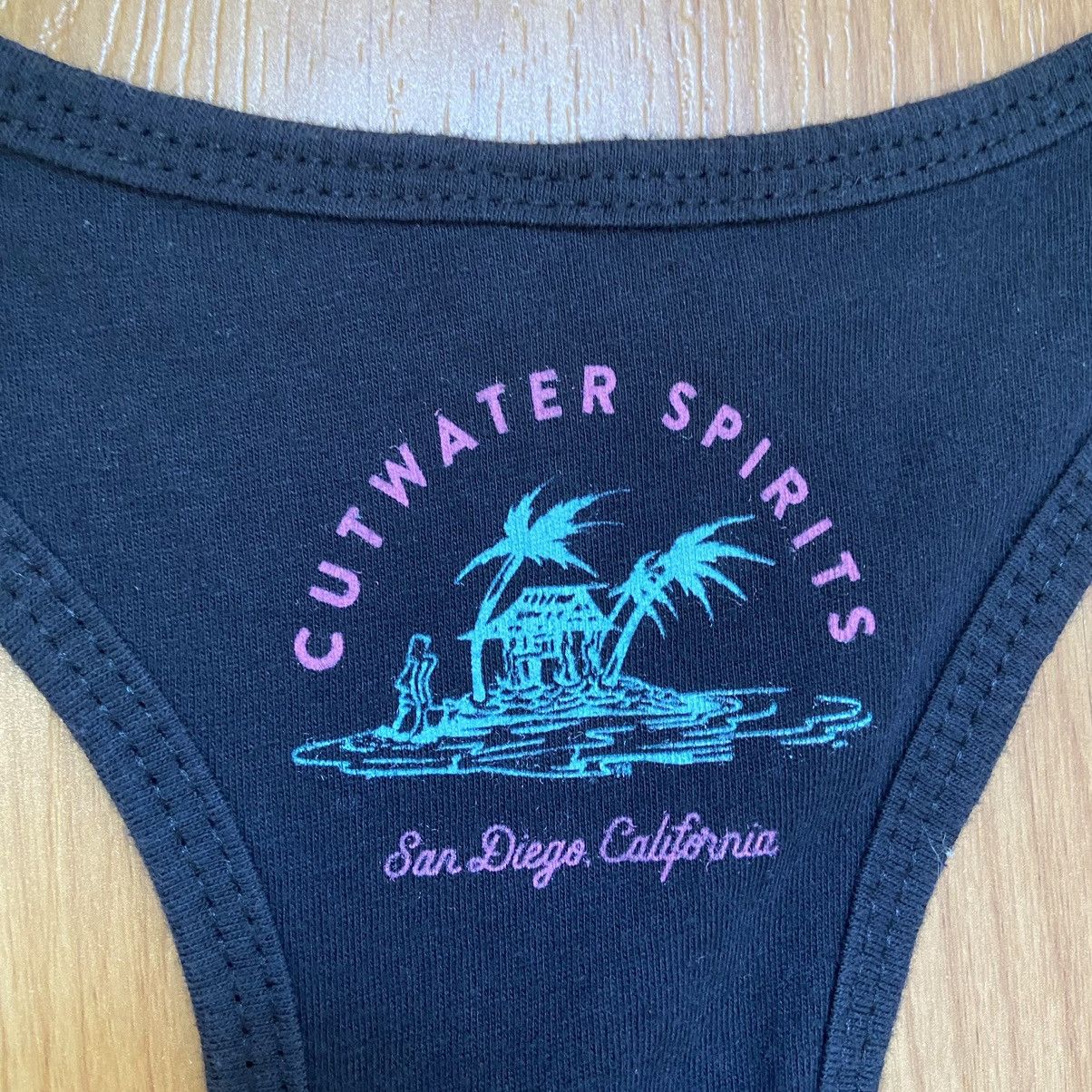 Other Cutwater Spirits Women’s Tiki Night Logo Tank Top Size Large Size L / US 10 / IT 46 - 4 Thumbnail
