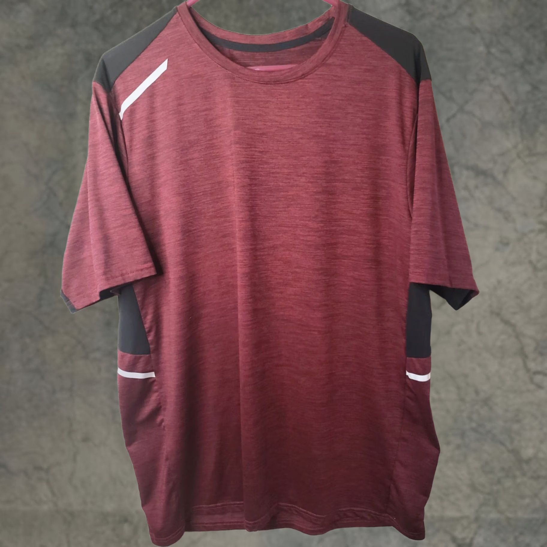 Vintage Liberty Pro Mens XL Short Sleeve Signature Athletic Tee Burgundy Black Polyester Tee Size US 36 / EU 52 - 1 Thumbnail