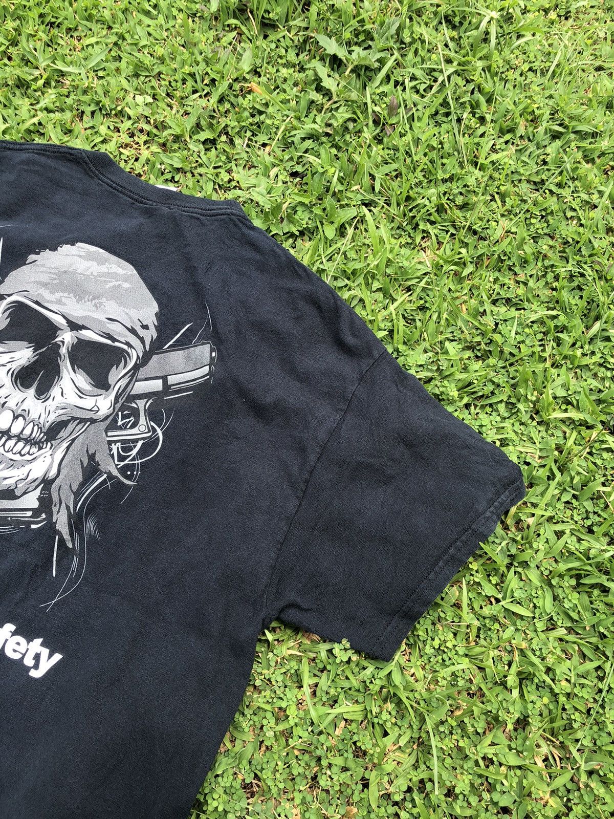 Vintage Vintage Y2K ED’S Public Safety Skull Logo Backhit Tee Size US XL / EU 56 / 4 - 6 Thumbnail
