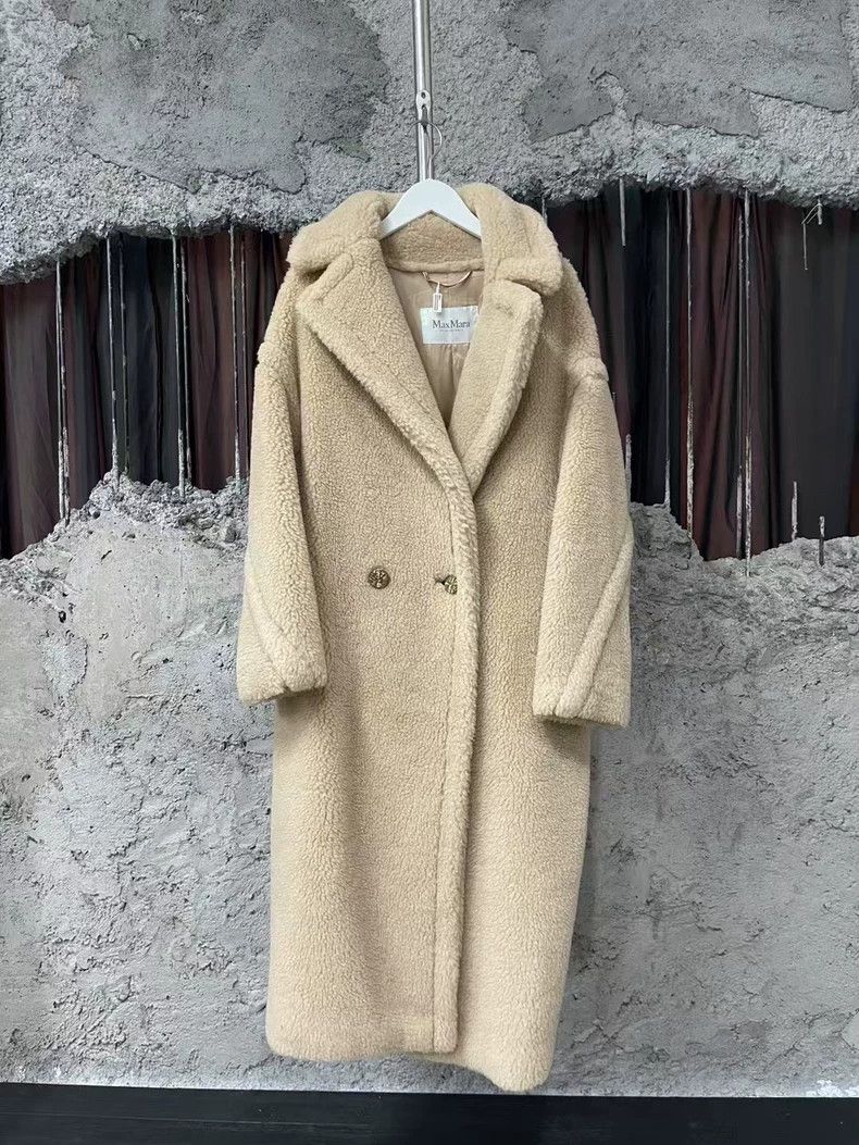 Max Mara MaxMara Gold Button Teddy Coat Size US S / EU 44-46 / 1 - 1 Thumbnail