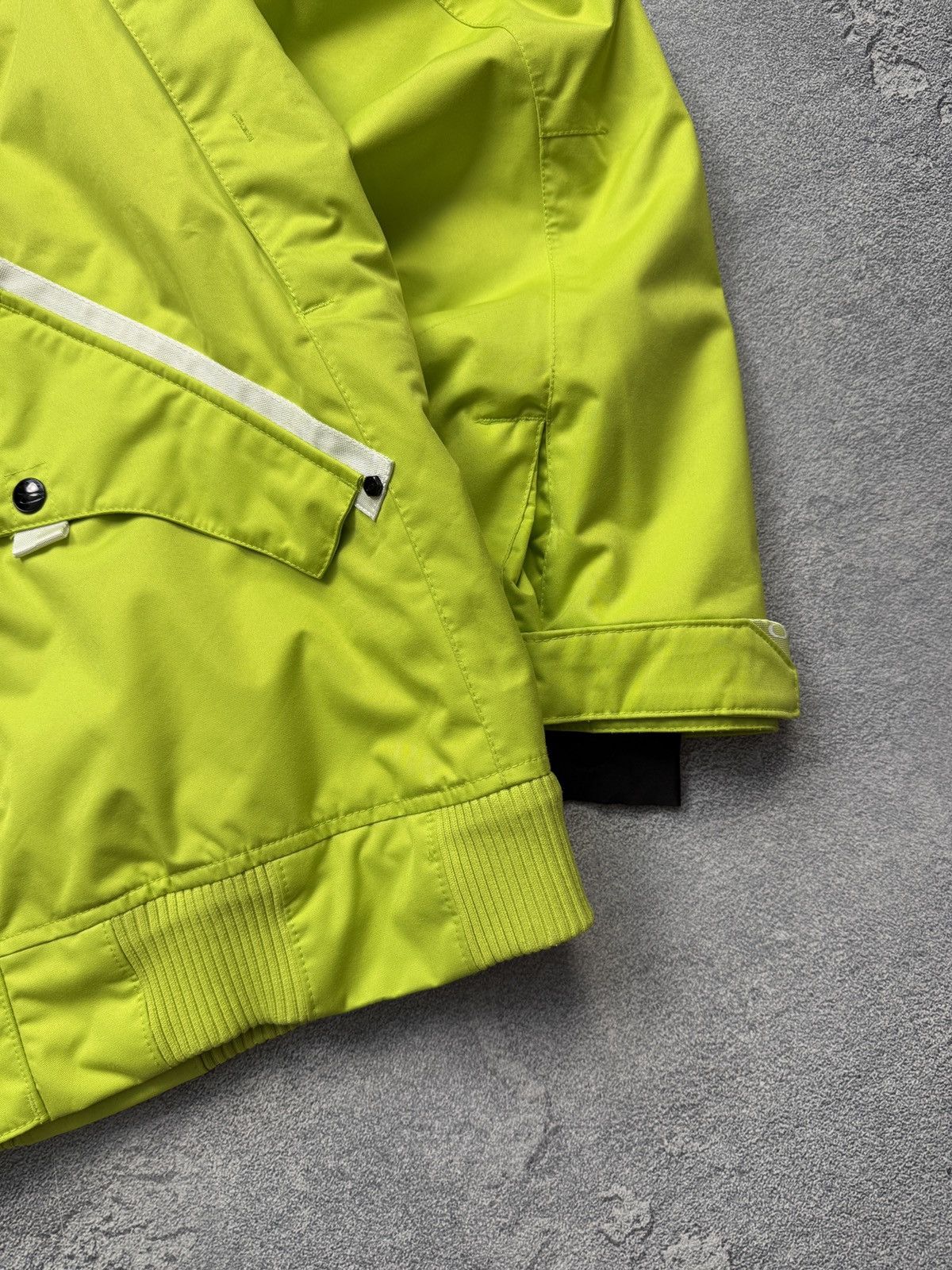 Oakley Vintage Oakley Jacket Hooded GorpCore Multi Pocket 00’s Ski Size US M / EU 48-50 / 2 - 5 Thumbnail