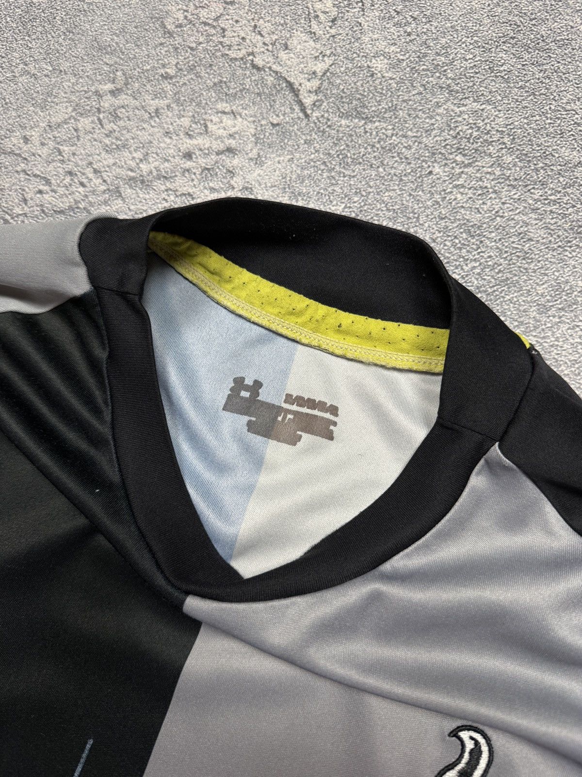 Under Armour Under Armour Tottenham Hotspur Away Kit Jersey Size US L / EU 52-54 / 3 - 4 Thumbnail