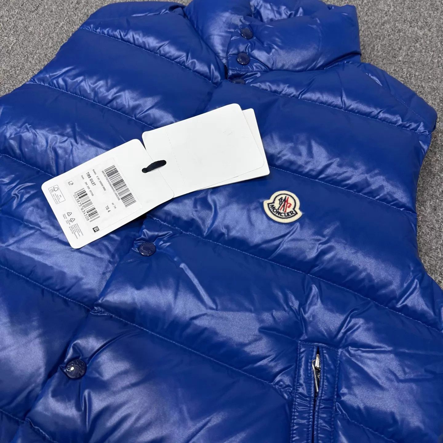 Moncler Moncler Tibb vest blue shiny size 4 new with tags Size S / US 4 / IT 40 - 3 Thumbnail