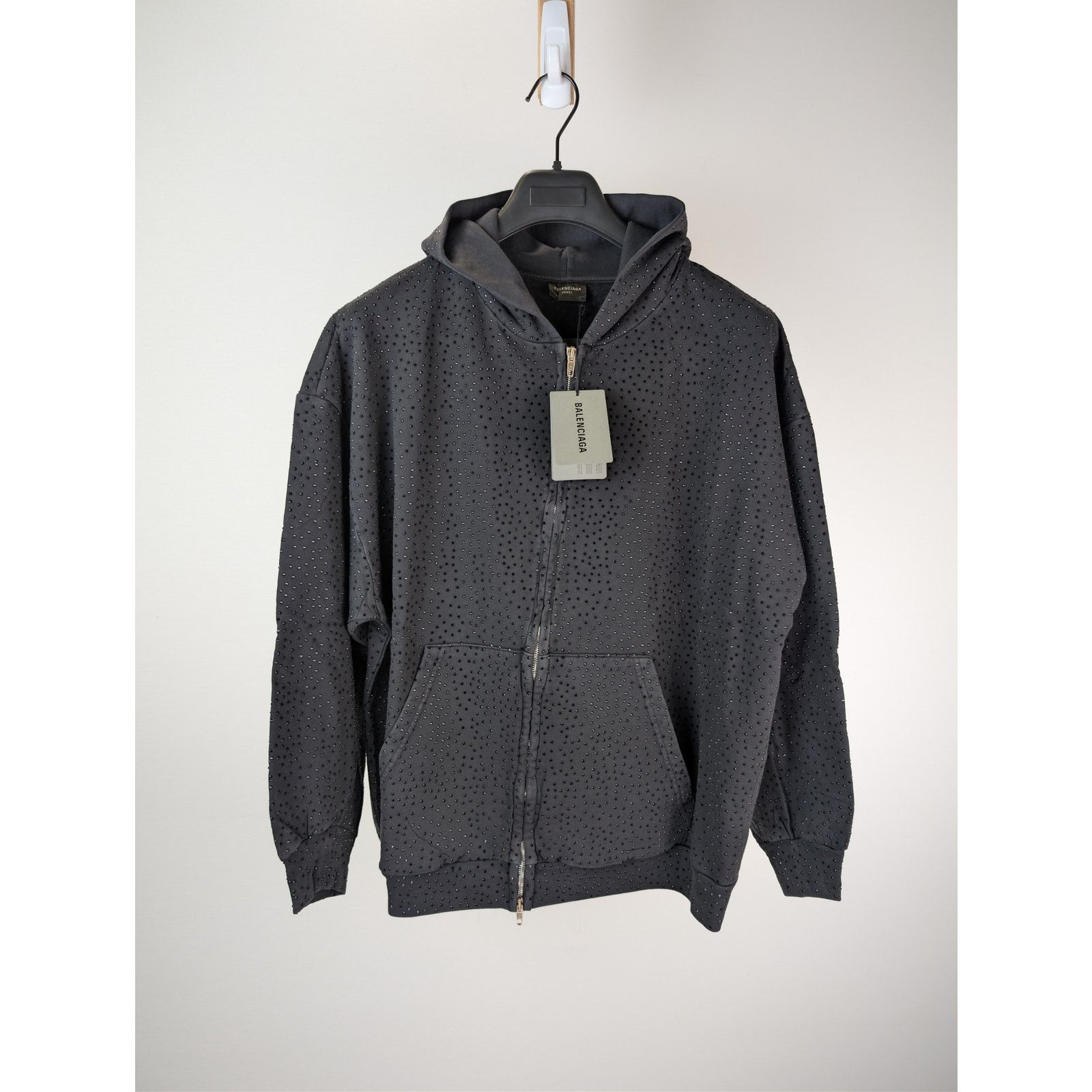 Balenciaga o1rshd1 Crystal-Embellished Small Zip-Up Hoodie Washed Black Size US M / EU 48-50 / 2 - 2 Thumbnail