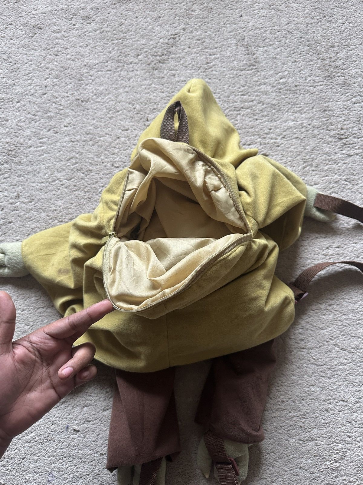 Star Wars 1990s Star Wars Yoda Plush & Playful Backpack Size ONE SIZE - 9 Thumbnail