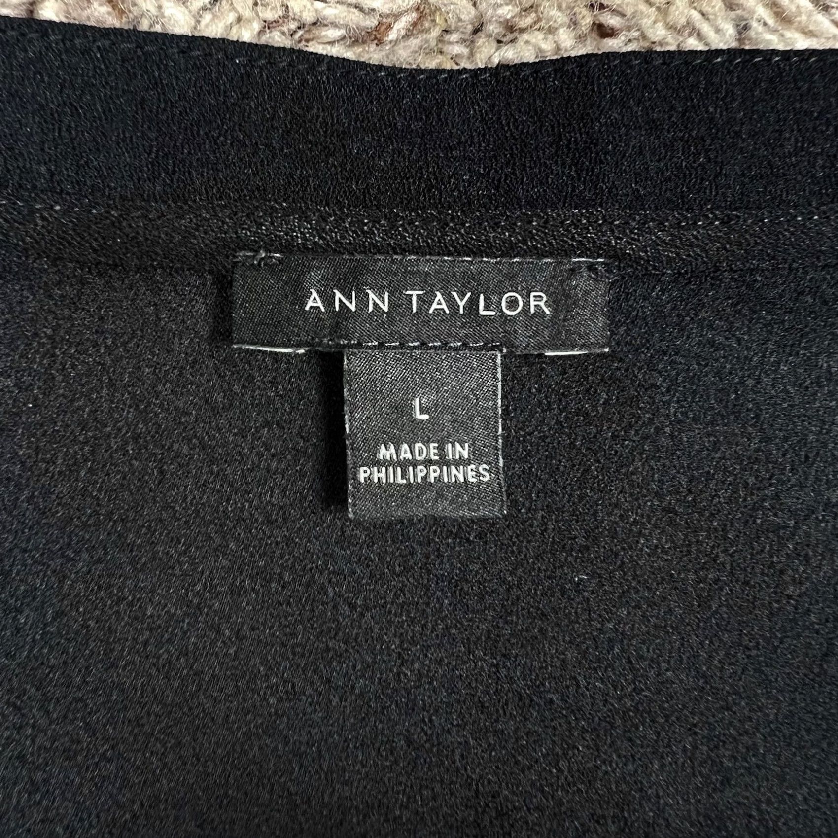 Ann Taylor Ann Taylor Blouse Womens Large Black Lightweight Shirt Casual Business Size L / US 10 / IT 46 - 2 Thumbnail