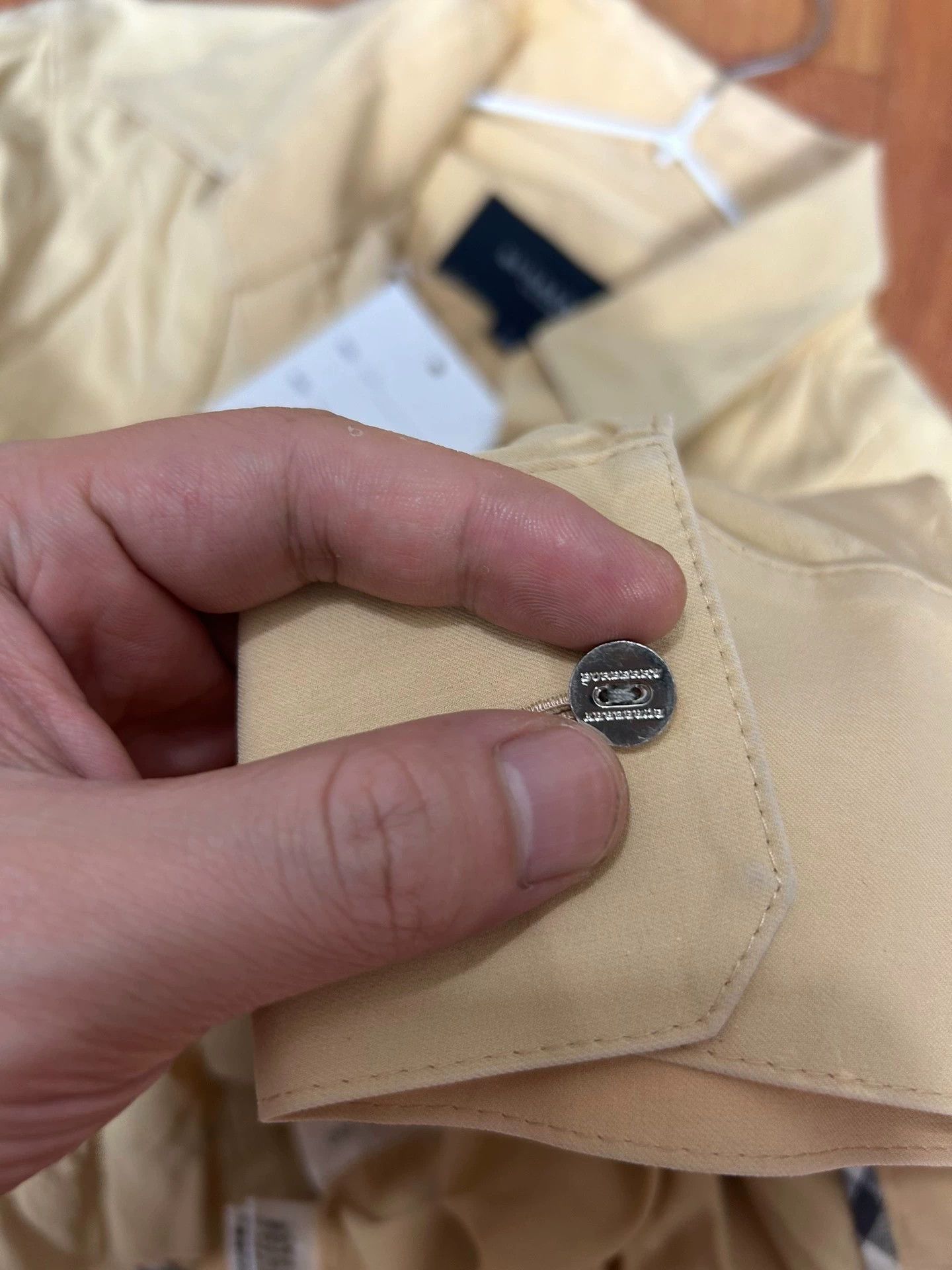 Burberry Vintage Women's Authentic Burberry Shirt Jacket / Outerwear Size M / US 6-8 / IT 42-44 - 3 Thumbnail