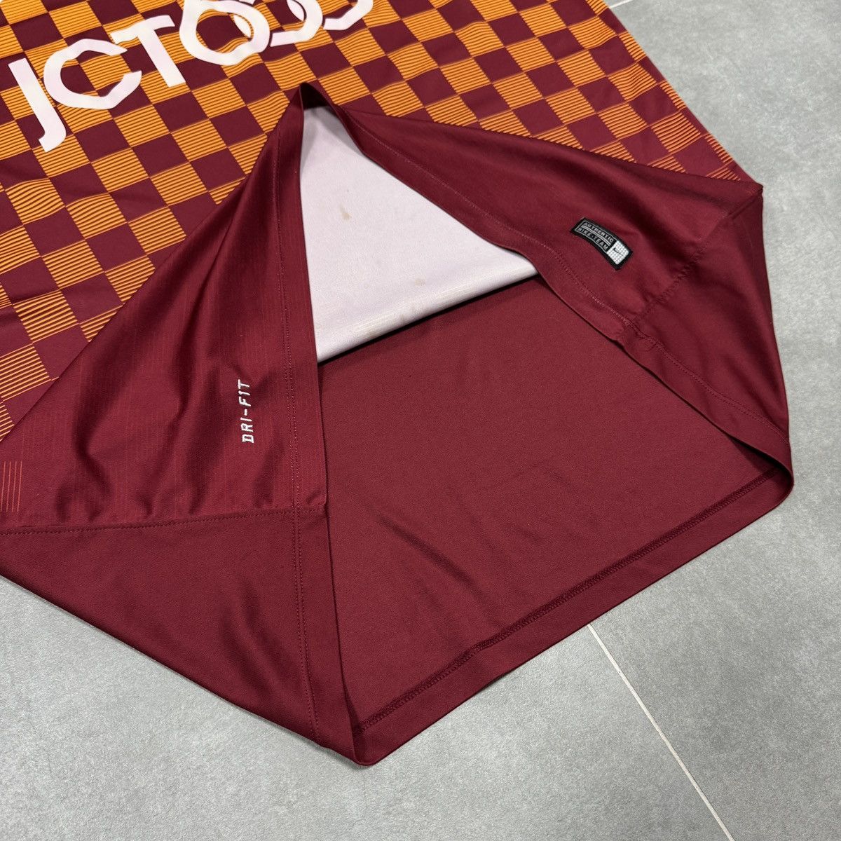 Nike Nike Bradford City 2015/2016 Home Soccer Jersey Men Size XL Size US XL / EU 56 / 4 - 14 Thumbnail