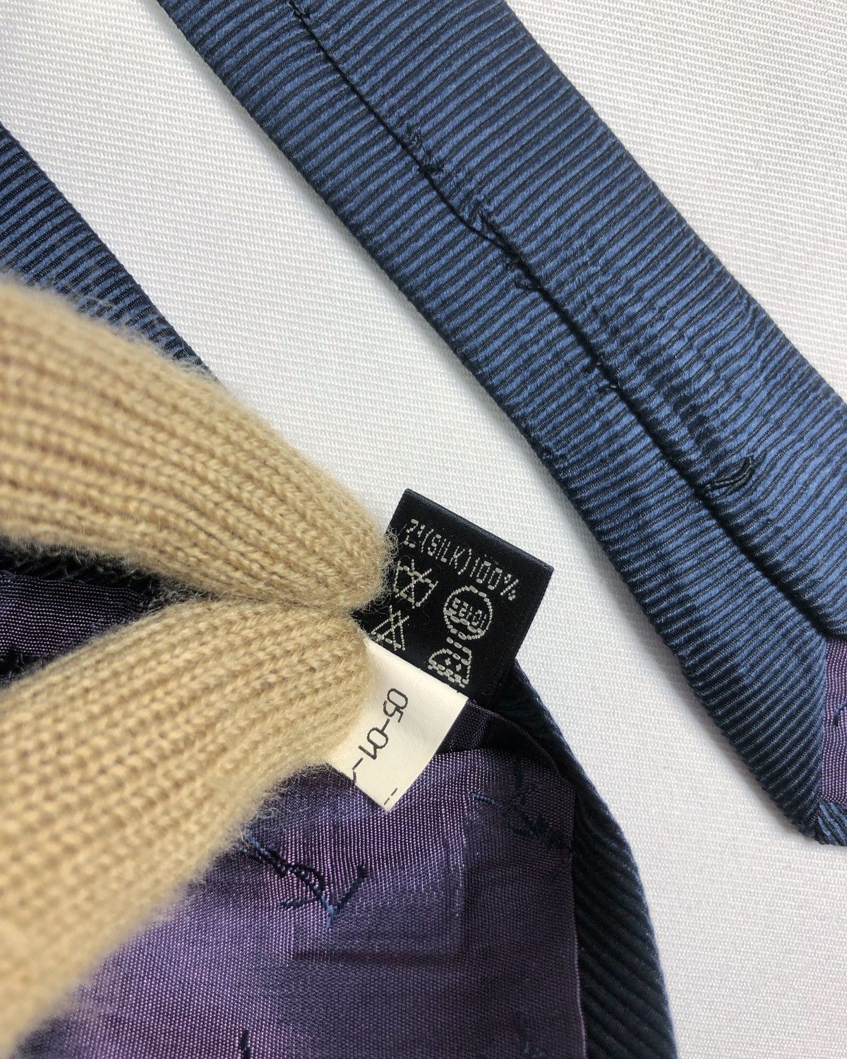 Yves Saint Laurent Rare Vintage Yves Saint Laurent YSL Millennium Silk Tie Size ONE SIZE - 9 Thumbnail