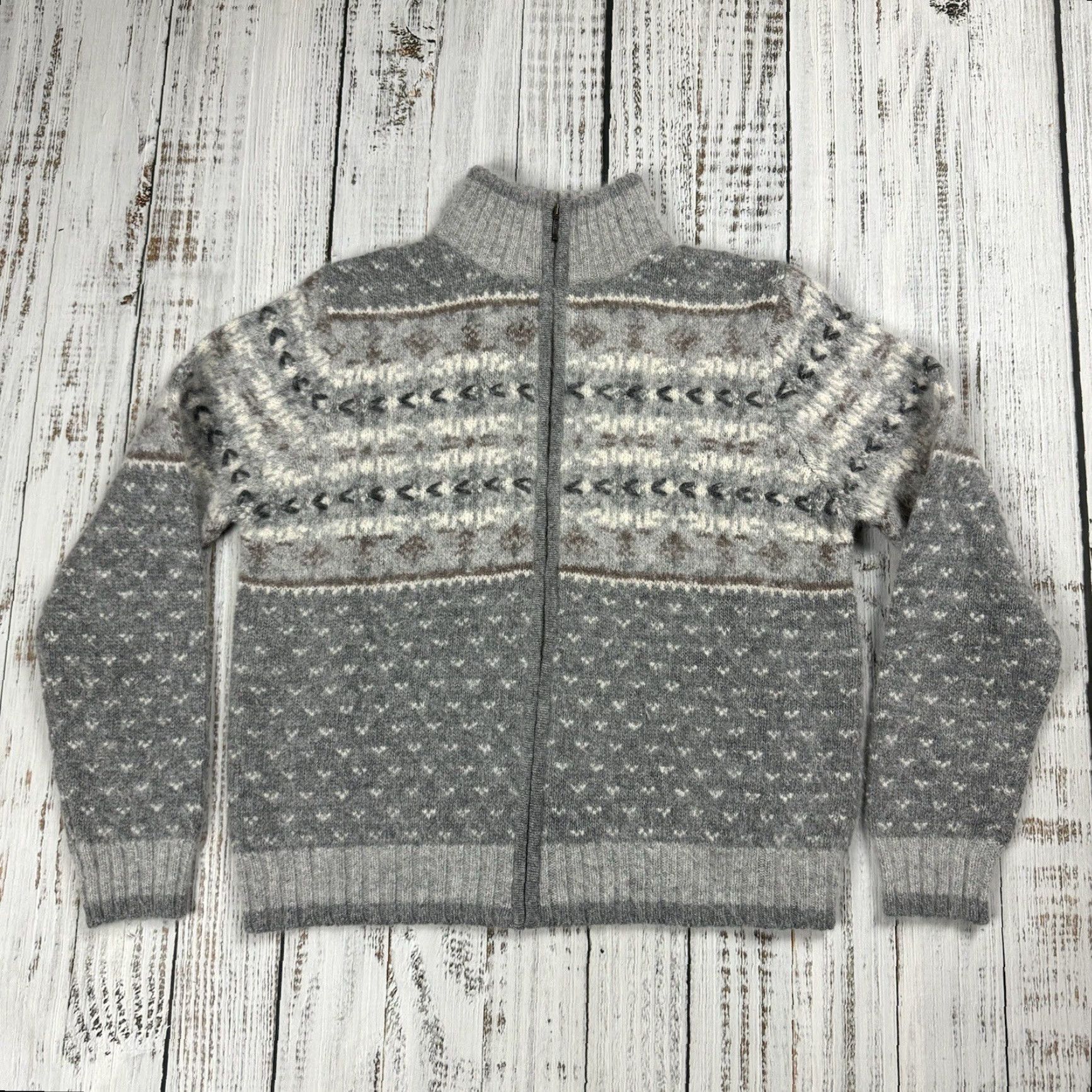 Vintage VINTAGE Valerie Stevens Petites Fair Isle Cardigan Sweater Full Zip High Neck Size PS Gray Soft Cozy Womens Size S / US 4 / IT 40 - 4 Thumbnail