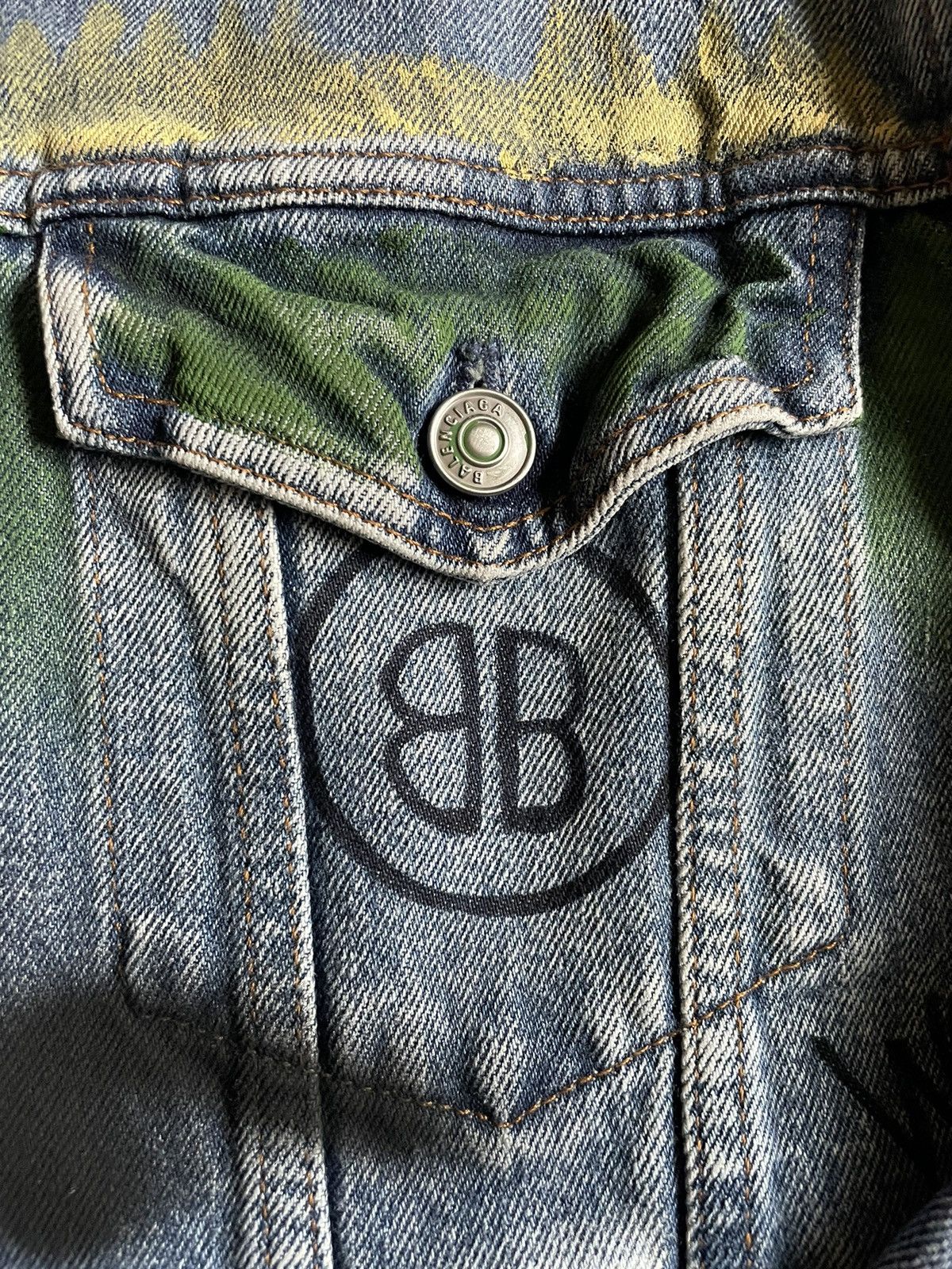 Balenciaga BALENCIAGA GRAFFITI DENIM JACKET Size US M / EU 48-50 / 2 - 3 Thumbnail