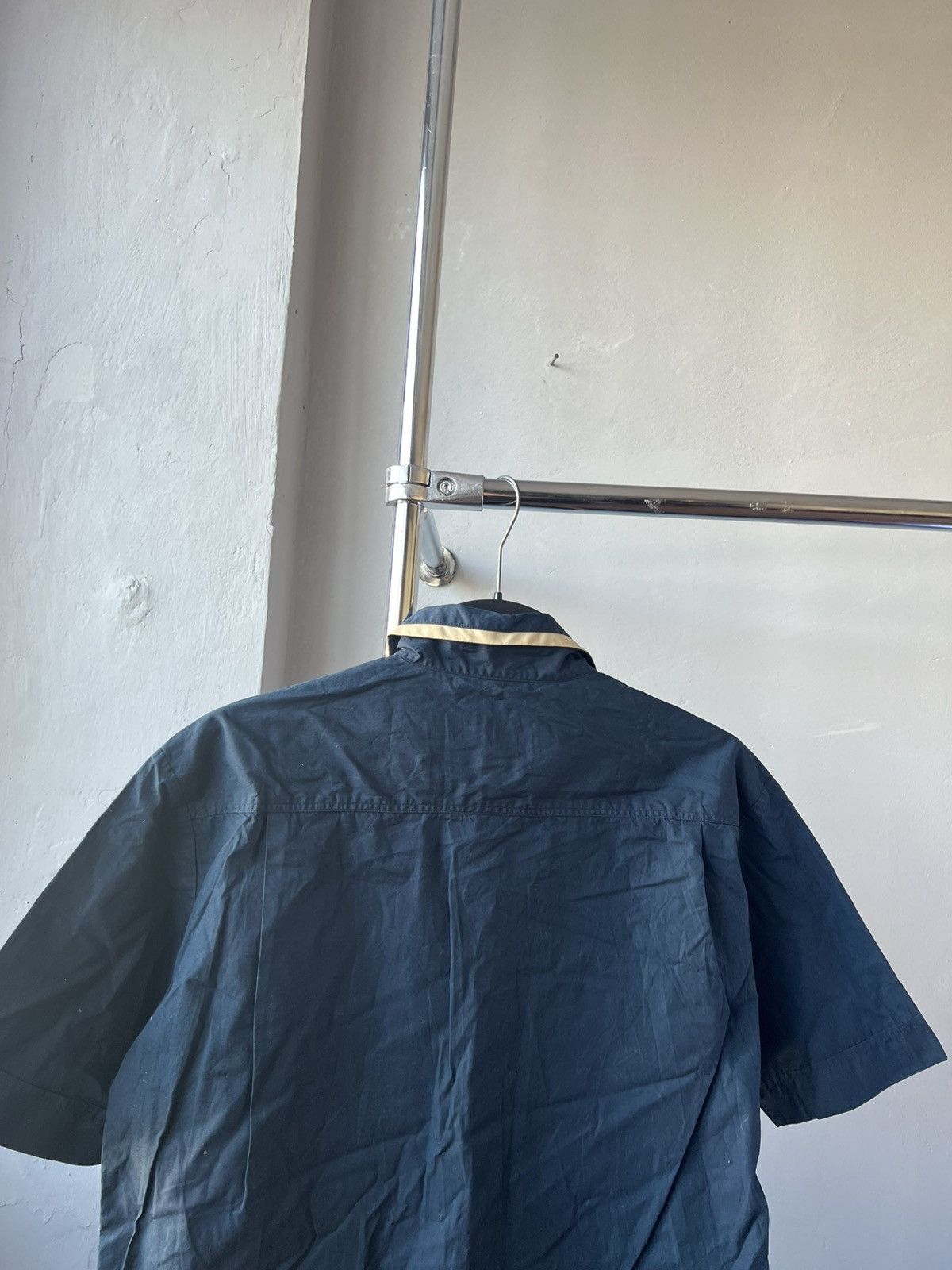 Versace Jeans Couture VERSACE JEANS COUTURE VINTAGE MENS BUTTON SHIRT SIZE L Size US L / EU 52-54 / 3 - 10 Thumbnail