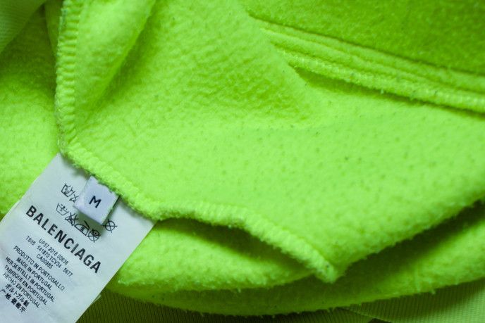 Balenciaga Balenciaga, Food programme neon hoodie in yellow Size US M / EU 48-50 / 2 - 7 Thumbnail