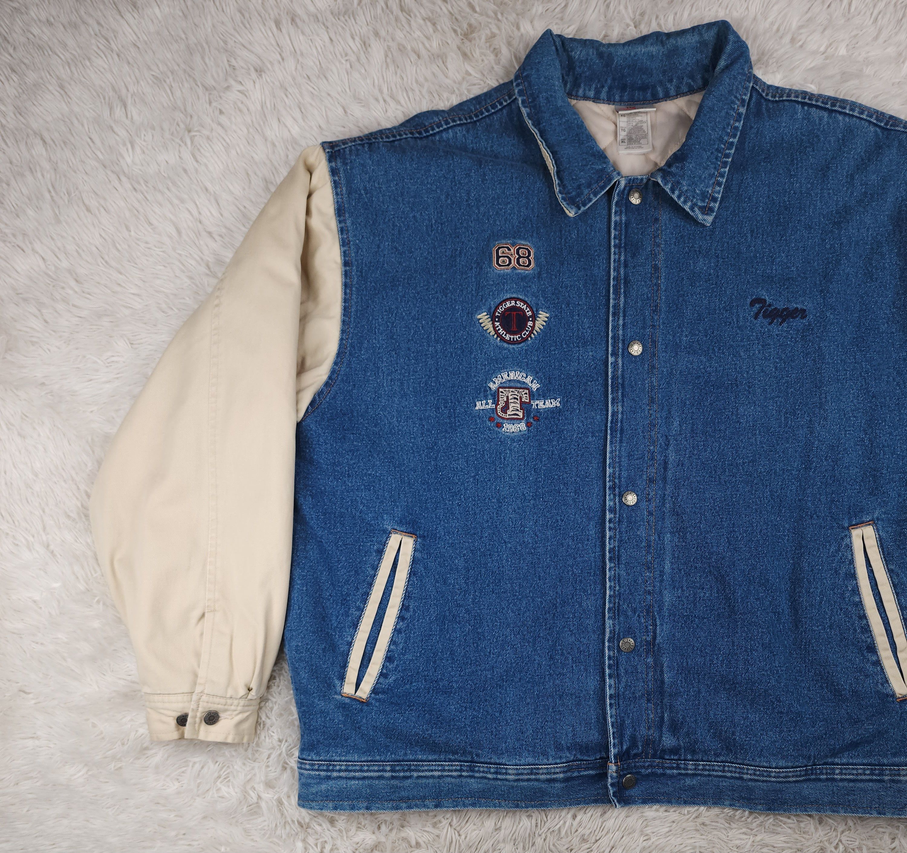 Disney Vintage Disney Tigger denim jacket Size XL Size US XL / EU 56 / 4 - 3 Thumbnail