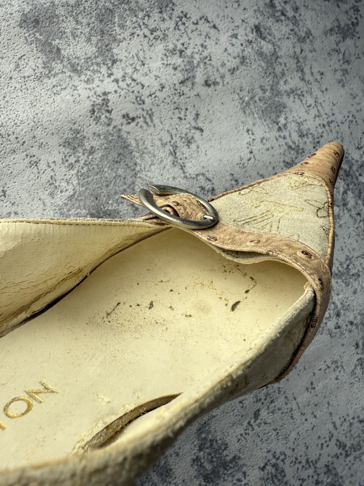 Louis Vuitton Archive Louis Vuitton Ostrich Vintage Mule Size in Fact 38 Size US 8 / IT 38 - 15 Thumbnail