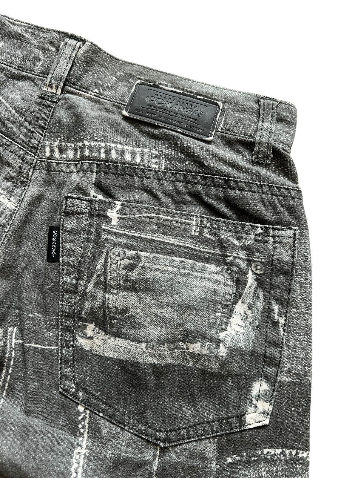Kansai Yamamoto 1990s Kansai Yamamoto Printed Patchwork Pants Size US 27 - 8 Thumbnail