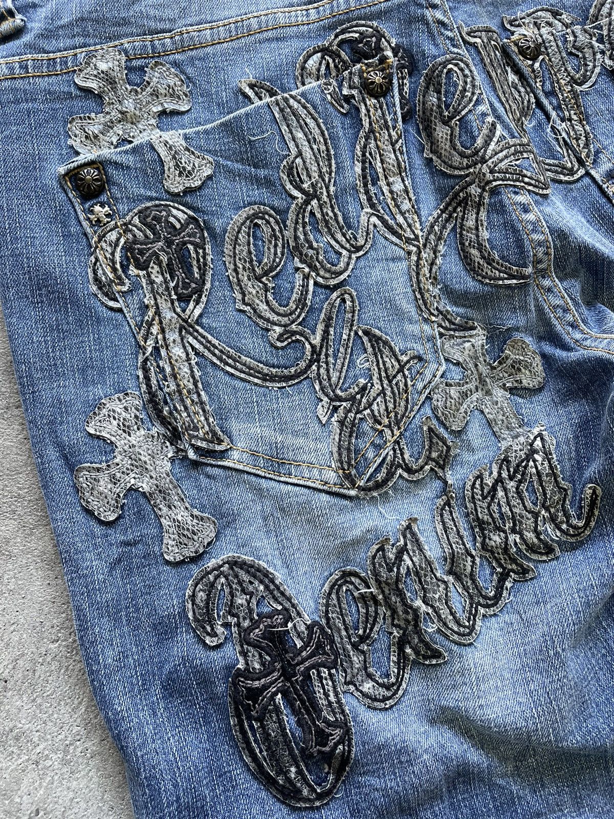 If Six Was Nine × Le Grande Bleu (L.G.B.) Red Pepper ChromeHearts Motive Denim Size US 34 / EU 50 - 18 Thumbnail