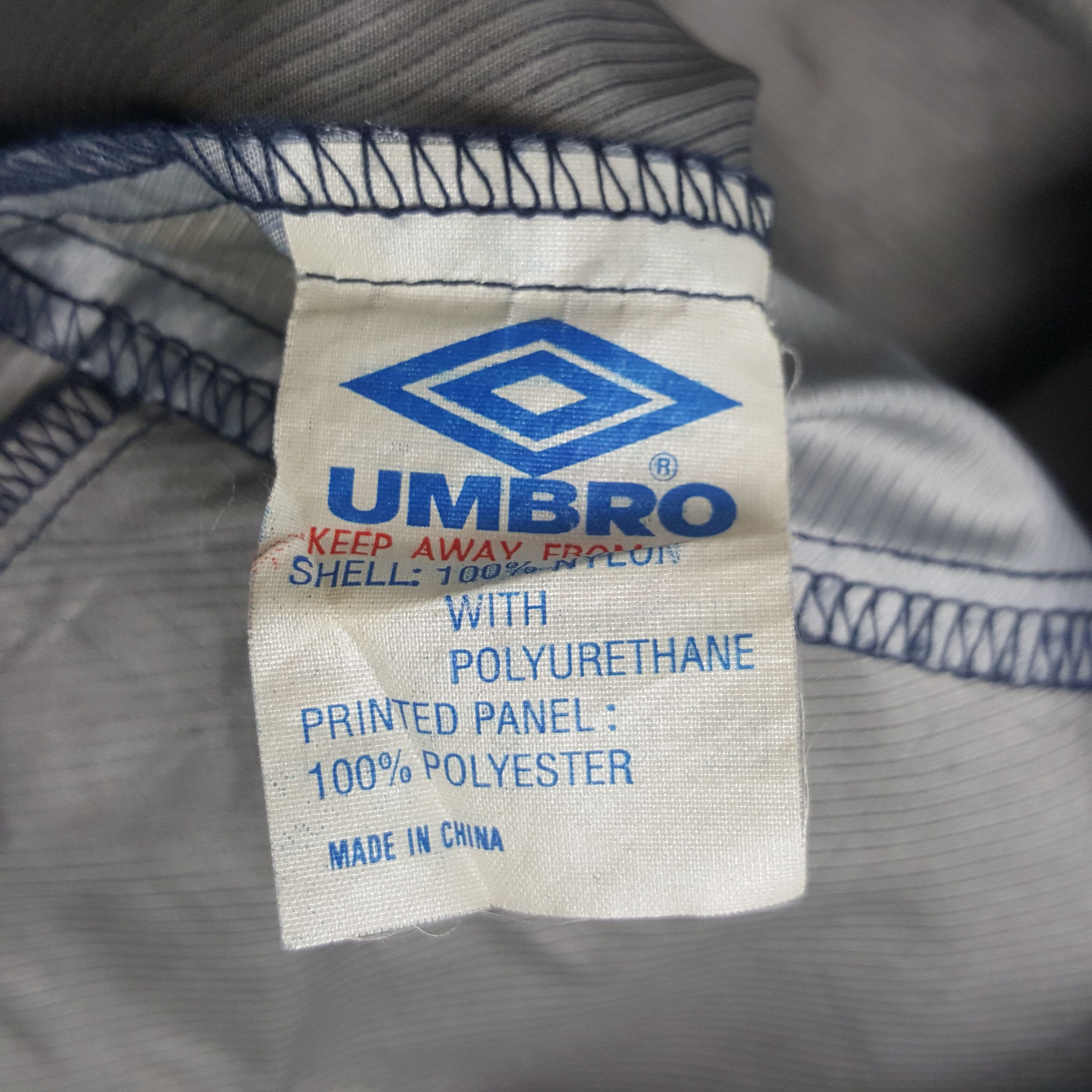 Umbro Vintage Umbro Green Flag England FC Windbreaker Sport Jacket Size US L / EU 52-54 / 3 - 10 Thumbnail