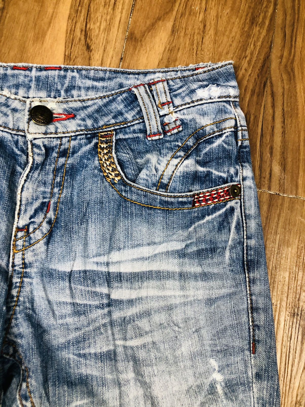 Jean Unbrand Distressed Jeans (21) Size US 29 - 6 Thumbnail