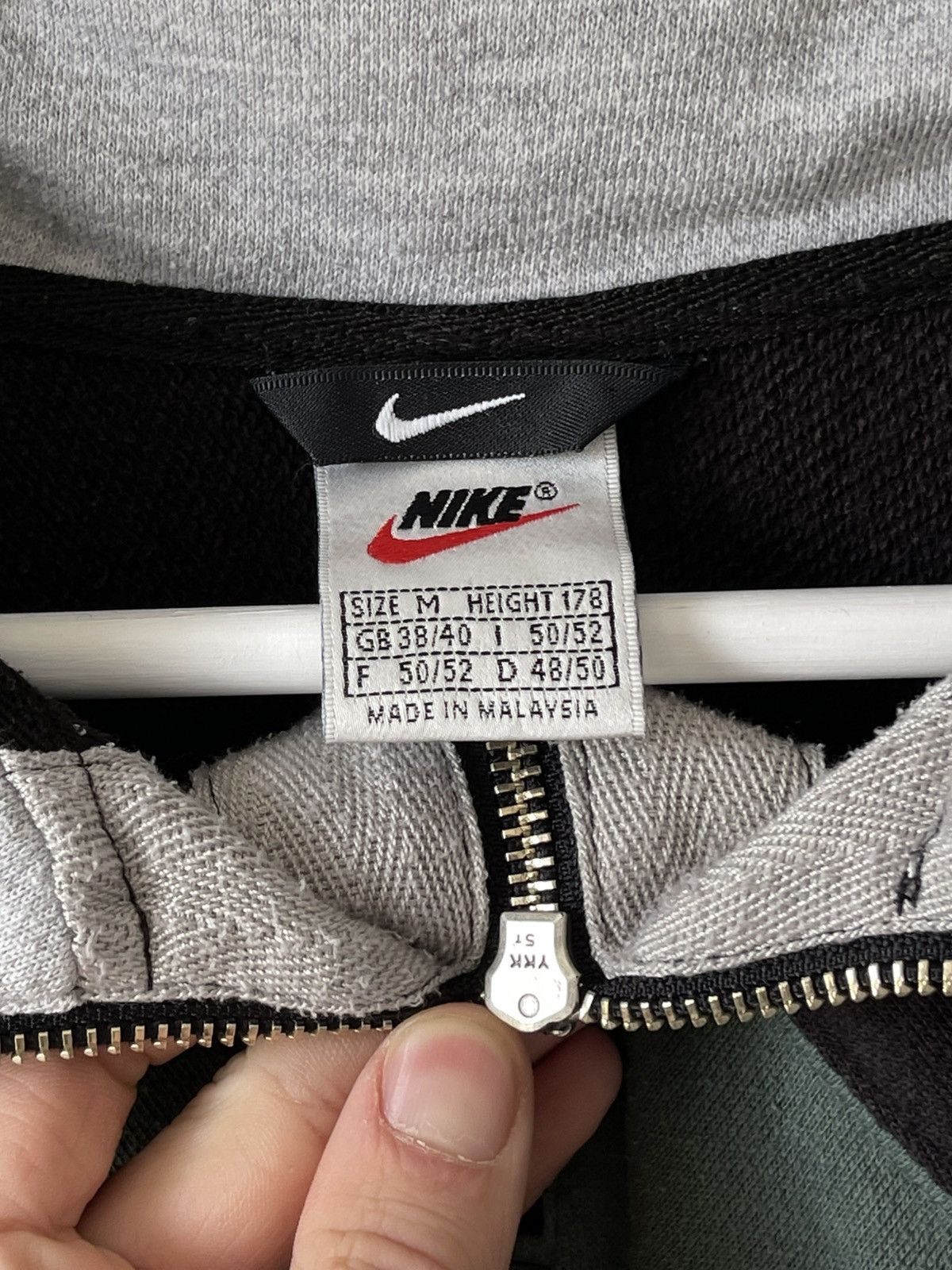 Nike 90's Vintage Nike 1/4 Zip Sweatshirt Y2k Rare Spell Out Logo Size US M / EU 48-50 / 2 - 12 Thumbnail