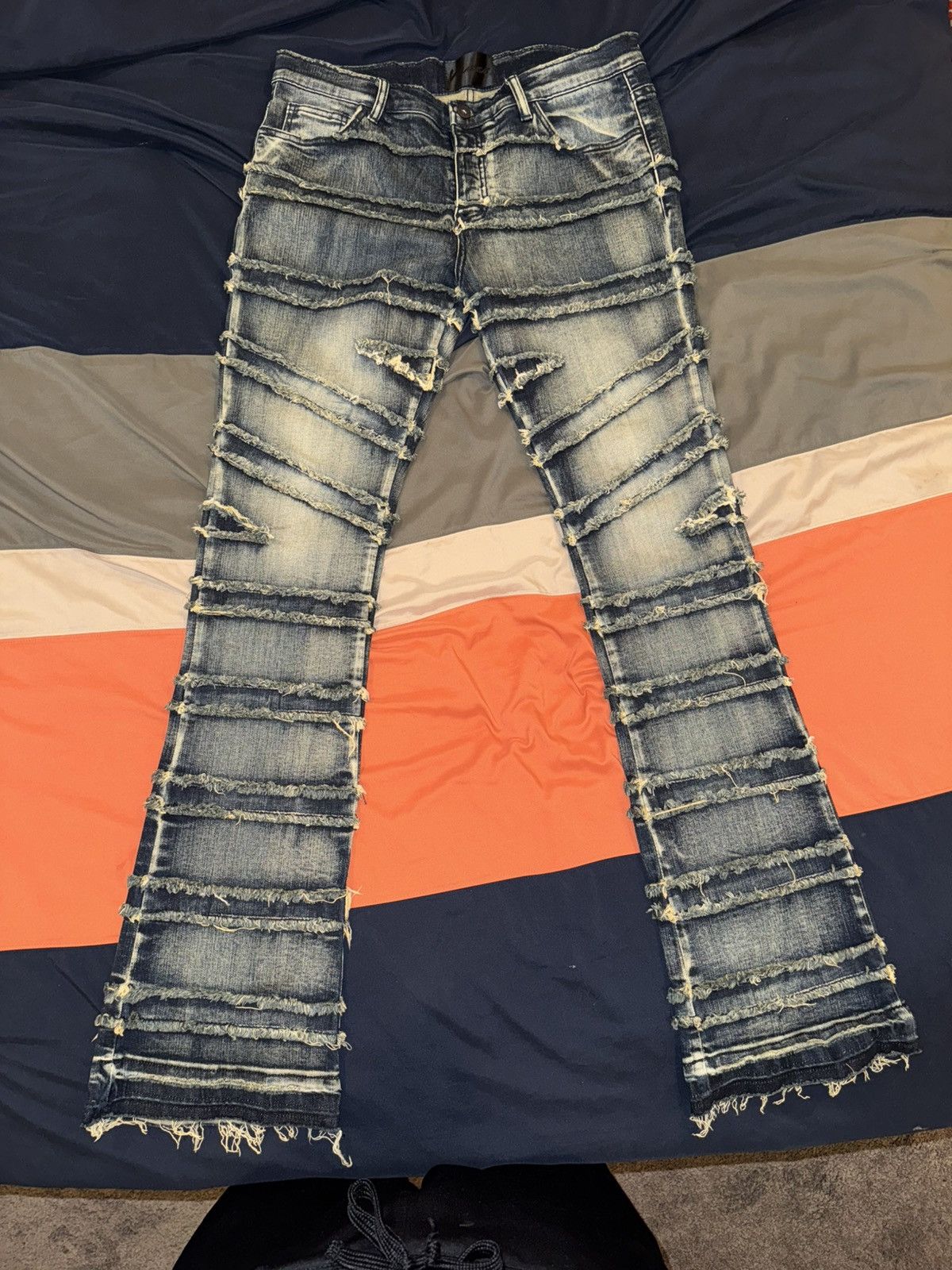 Valabasas Valabasas Flared Denim Size US 34 / EU 50 - 1 Thumbnail
