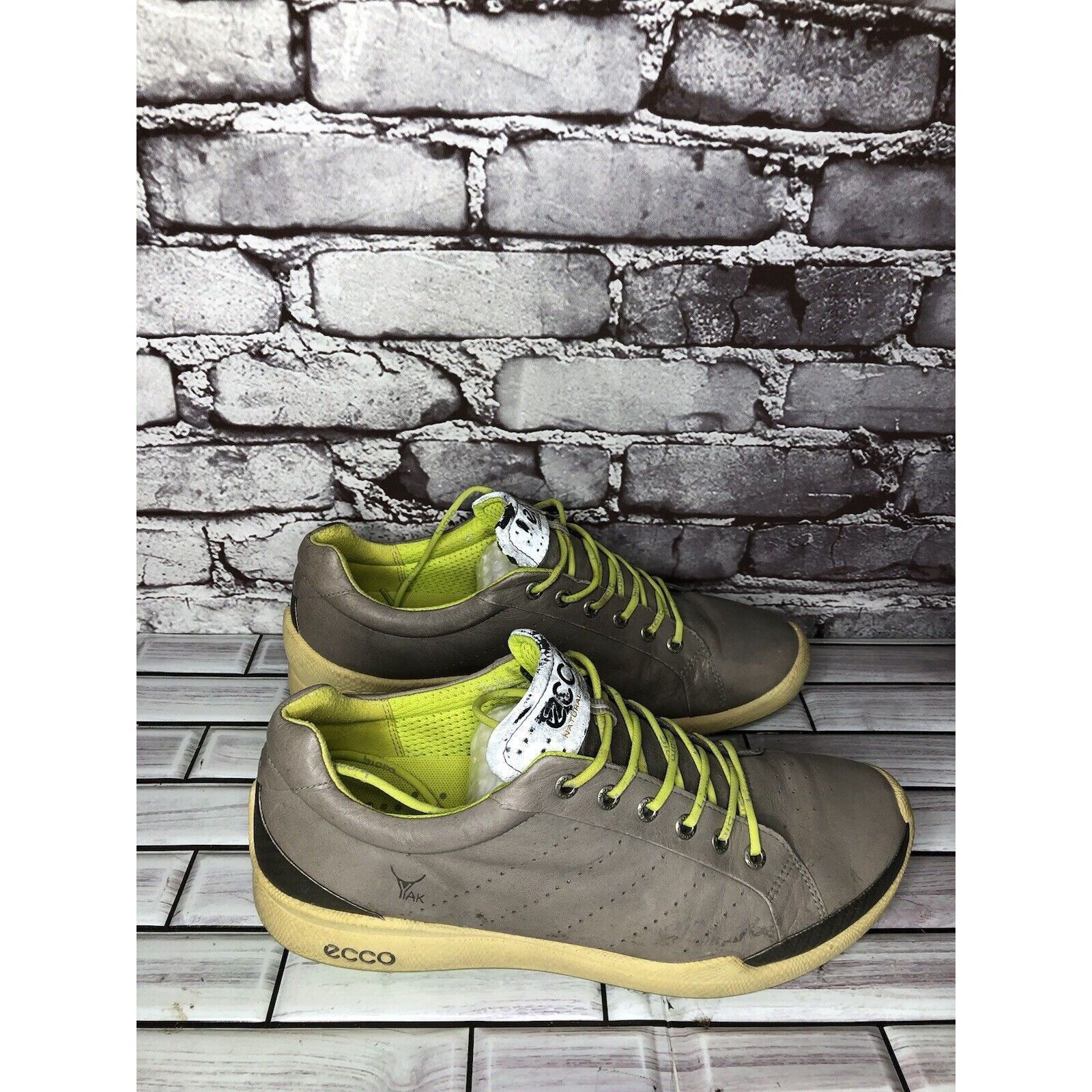 Ecco Ecco Biom Hybrid Gray Yak Leather Green Golf Shoes Spikeless Size US 10 / EU 43 - 11 Thumbnail