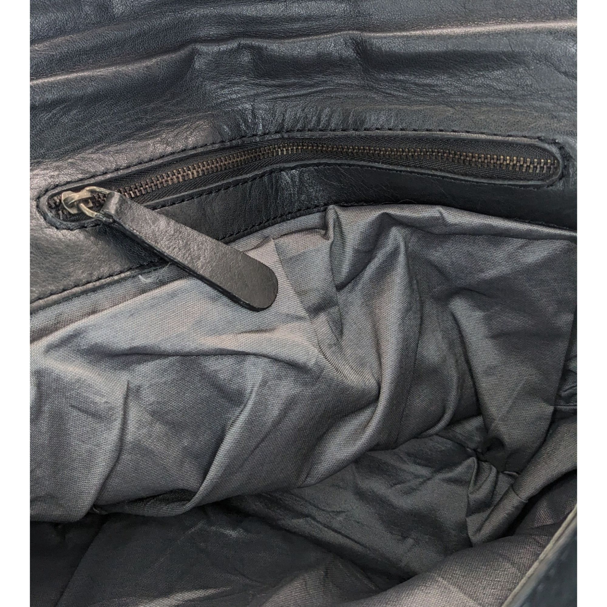 Zara Zara Black Faux Leather Shoulder Bag With Mirrored Accents & Size ONE SIZE - 4 Thumbnail