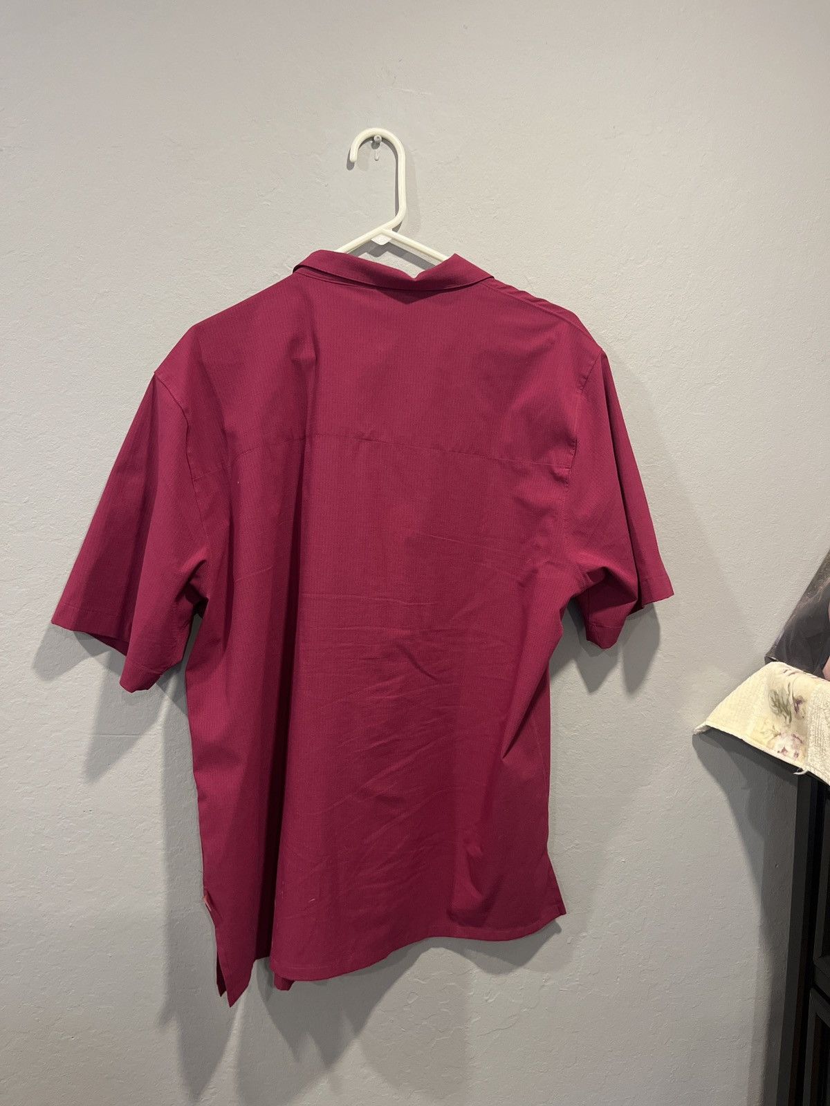 Lululemon Airing Easy Camp Collar Shirt - Wild Berry Size US L / EU 52-54 / 3 - 3 Thumbnail