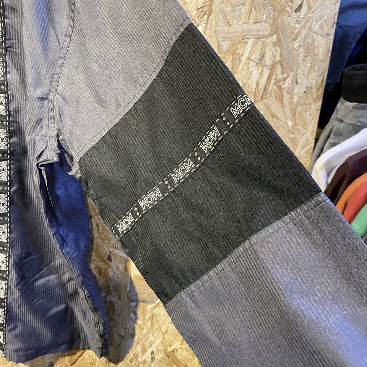 MCM × Vintage Vintage Embroidery Big Logo MCM Legere Windbreaker Jacket Size US L / EU 52-54 / 3 - 6 Thumbnail