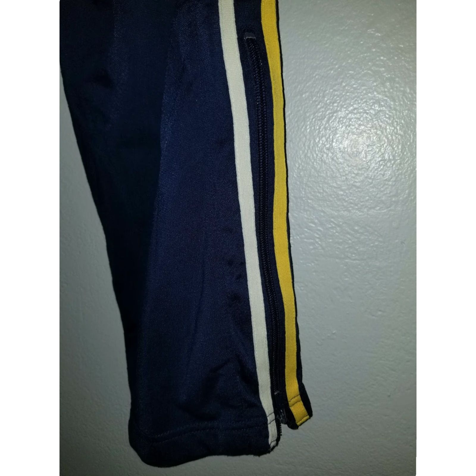 Tommy Hilfiger VINTAGE Tommy Hilfiger Athletics Sweatpants Trackpants Mens XL Blue Sweatpants Ankle Zipper Drawstring Elastic Waist Sport Pants Athleisure Size US 36 / EU 52 - 5 Thumbnail
