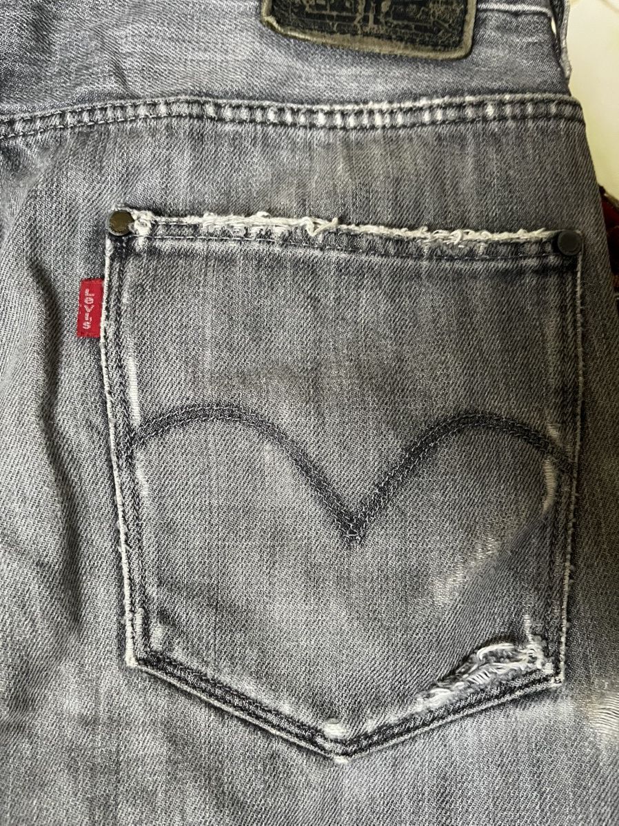 Levi's VINTAGE LEVIS 522 SLIM STRAIGHT MINOR DISTRESSED PUNK STYLE Size US 35 - 14 Thumbnail