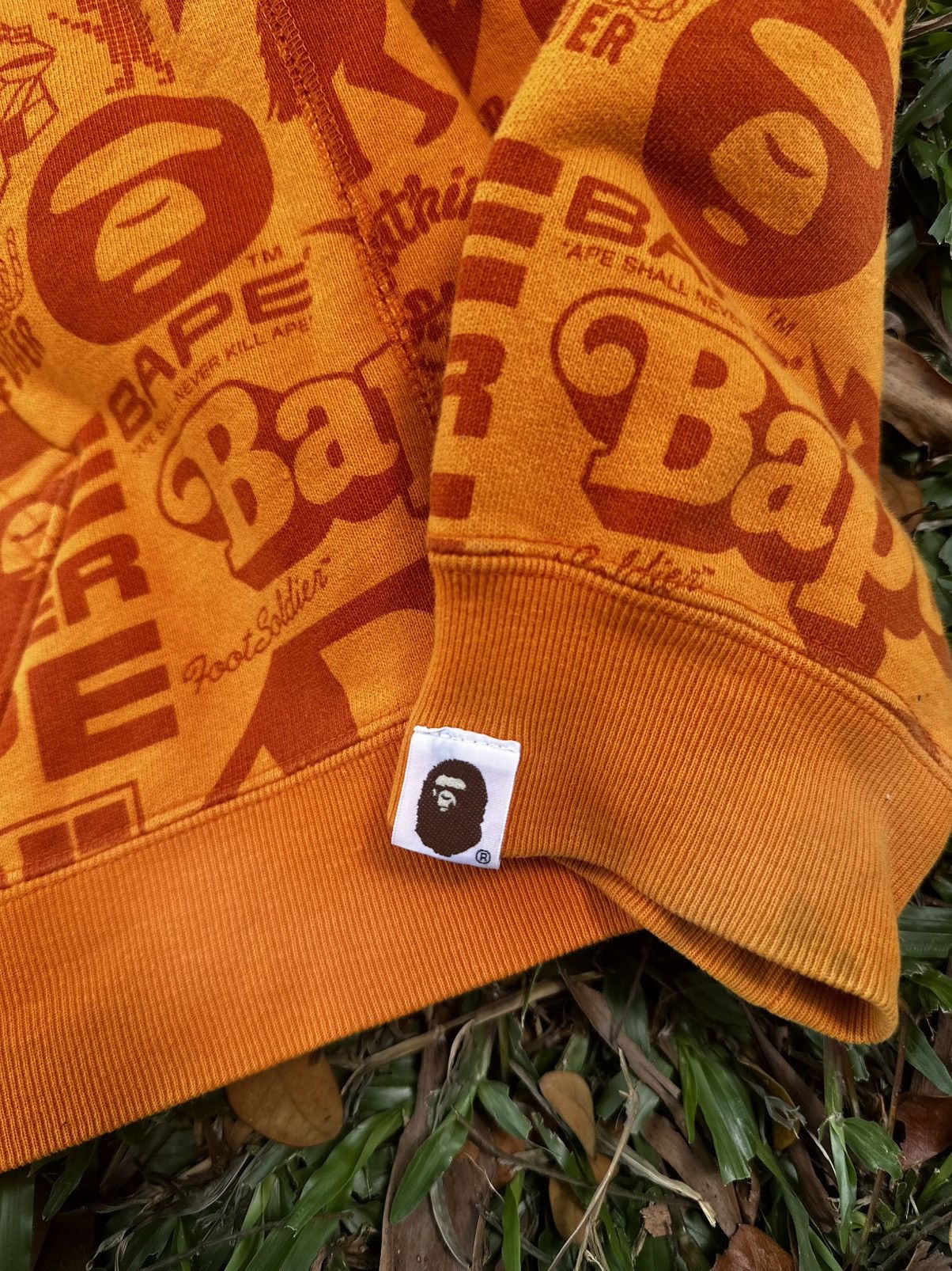 Bape A Bathing Ape BAPE All Logo Full Zip Hoodie NIGO Era Size US S / EU 44-46 / 1 - 7 Thumbnail