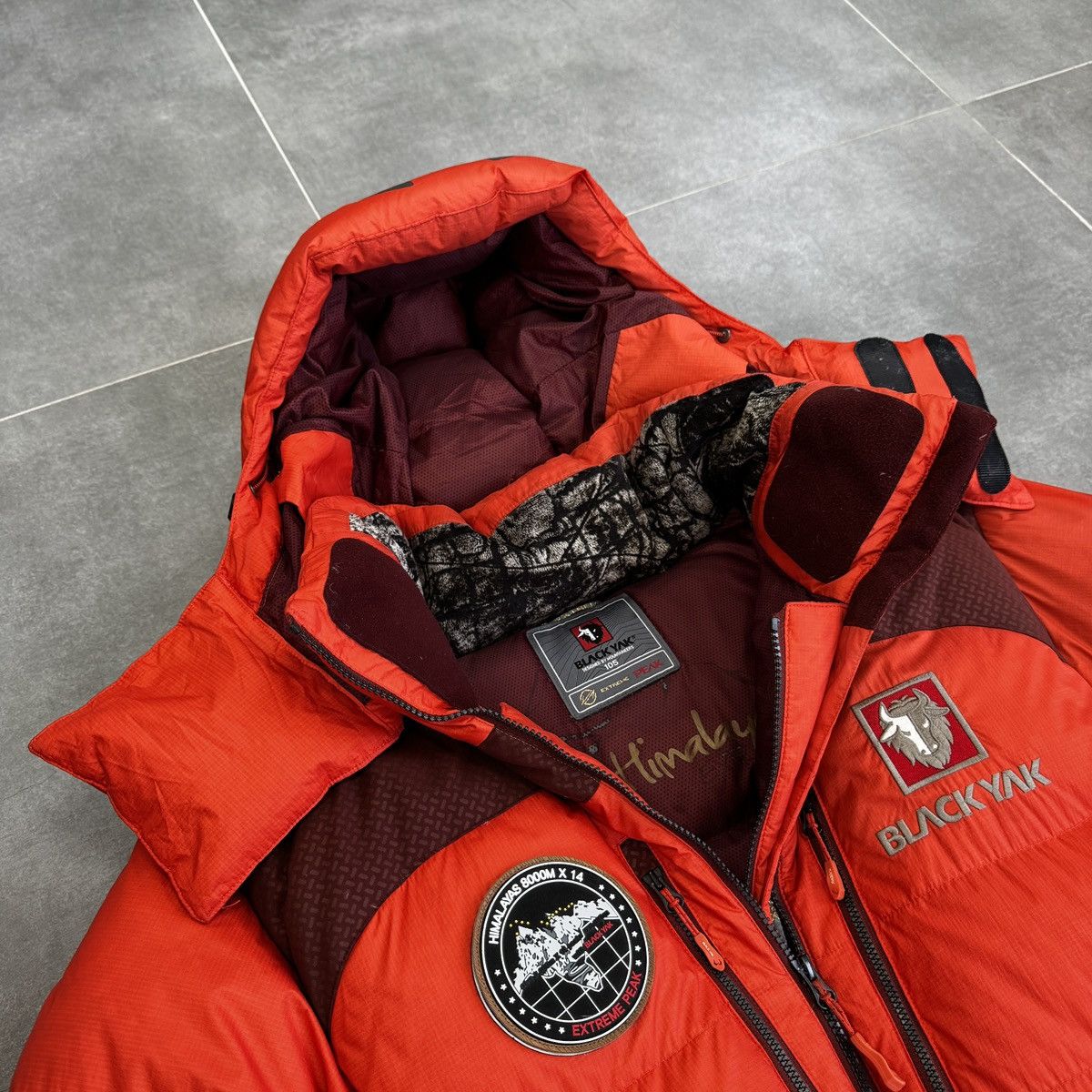 BLACKYAK Black Yak Himalayan Extreme Peak Expedition Down Parka Size US L / EU 52-54 / 3 - 11 Thumbnail