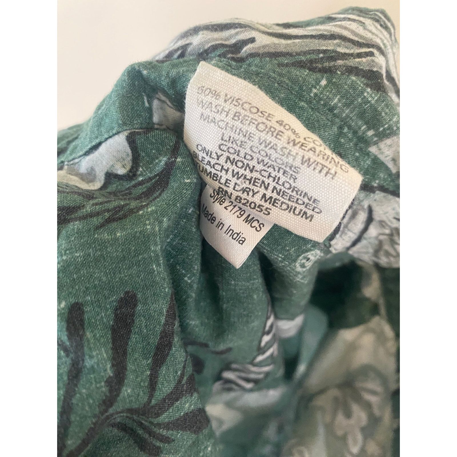 NCAA Wes & Willy M Cabana Boy Hawaiian Shirt Michigan State Size US M / EU 48-50 / 2 - 5 Thumbnail
