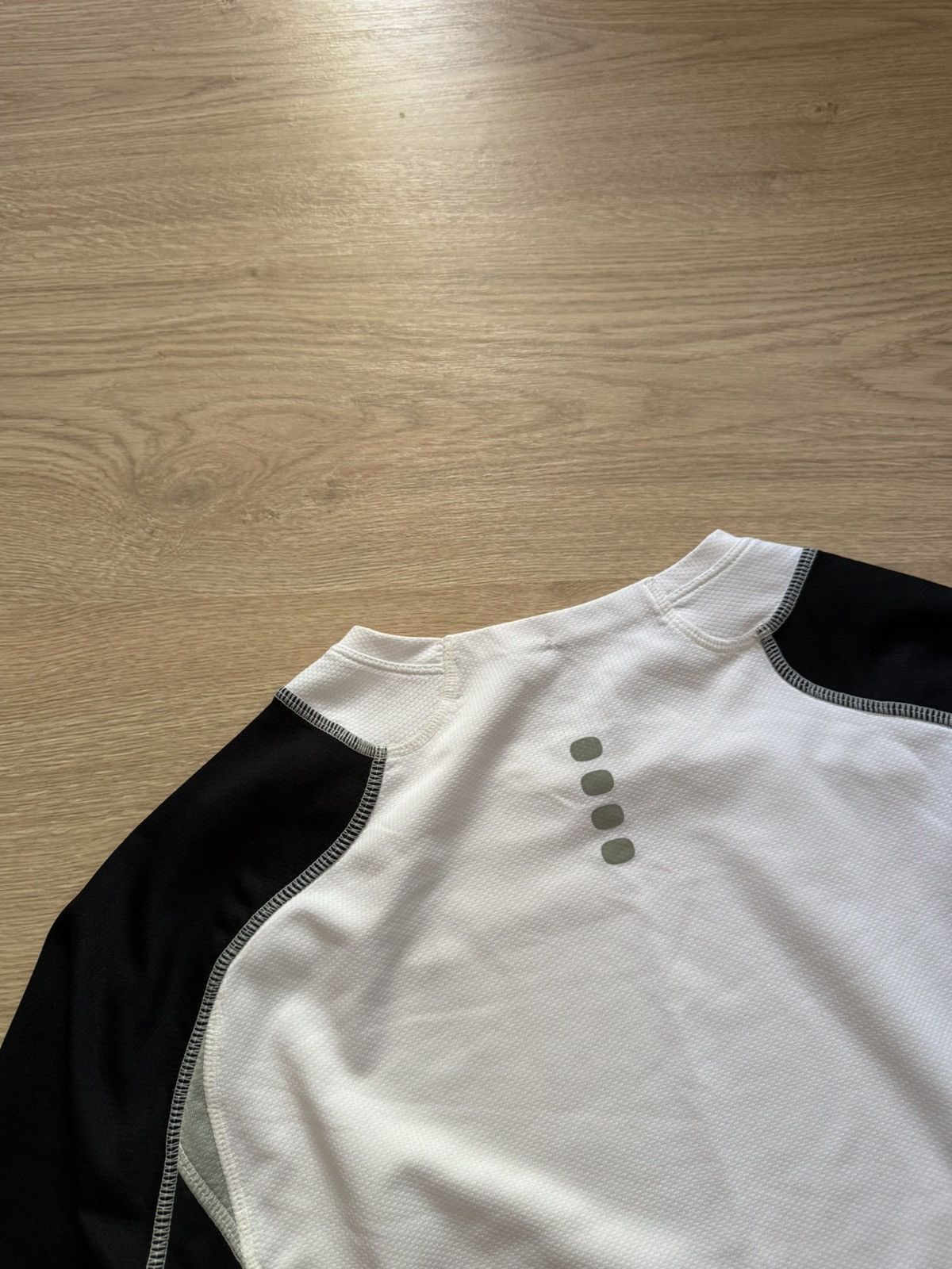 Vintage Vintage 00’s Nike y2k Sport Japanese Long Sleeve Size US L / EU 52-54 / 3 - 6 Thumbnail