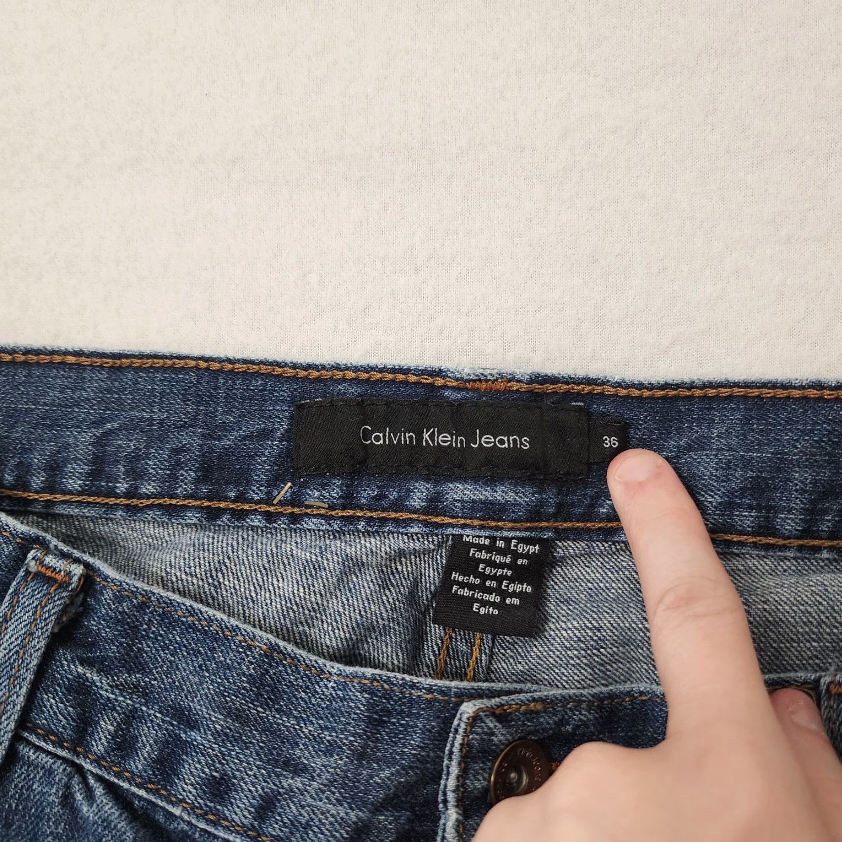 Calvin Klein VINTAGE Calvin Klein Baggy Jeans Mens 36x32 Blue Fade Grunge Skater Grunge Jeans Mens Blue Fade 90s Size US 36 / EU 52 - 4 Thumbnail