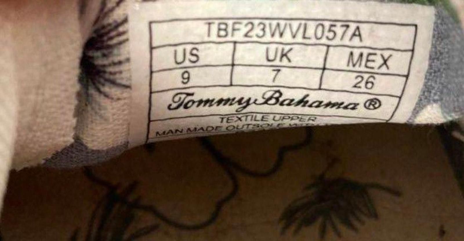 Tommy Bahama Tommy Bahama Womens Slip On Sneakers Size 9 Size US 7.5 / IT 37.5 - 5 Thumbnail