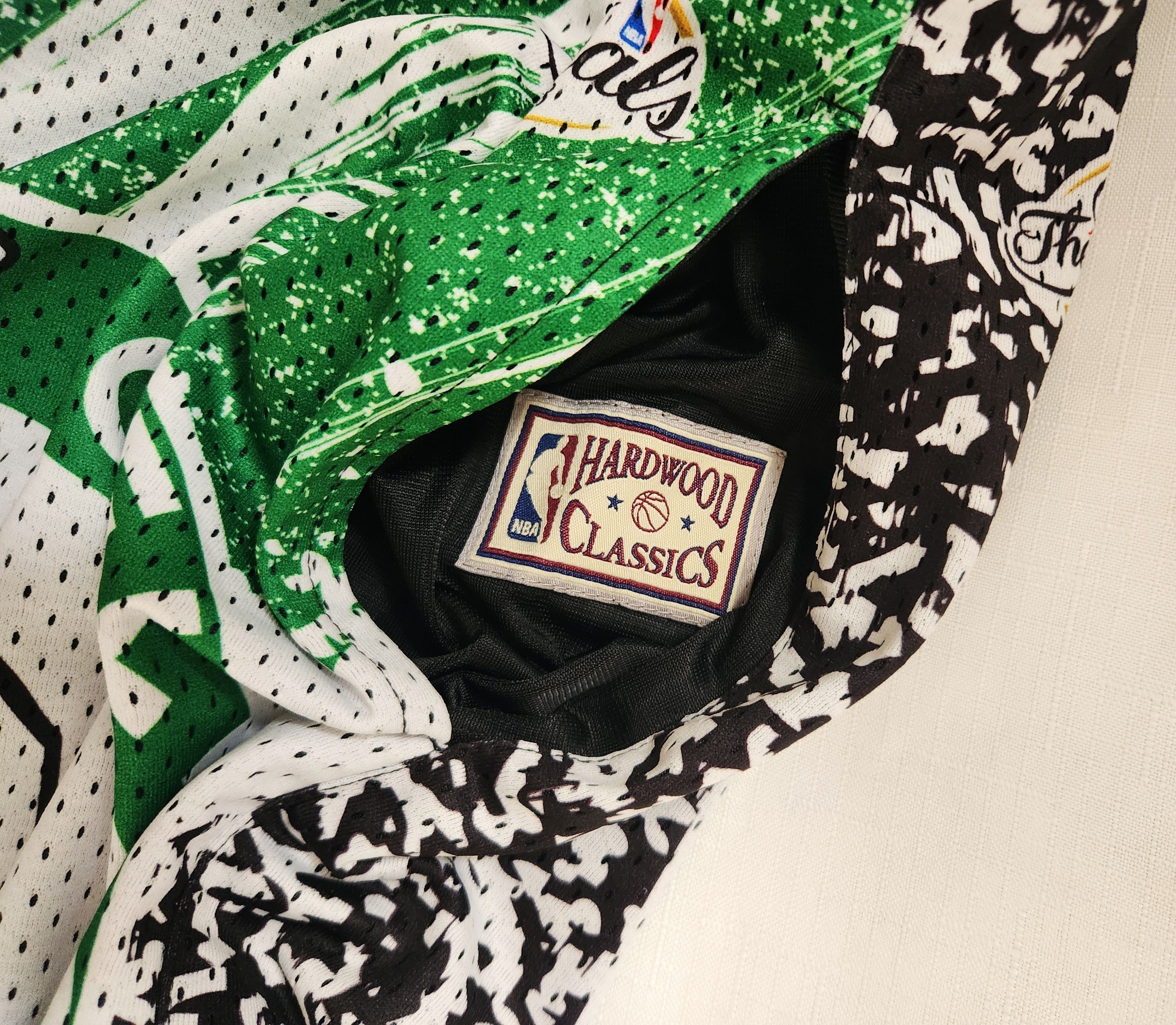 Mitchell & Ness Boston Celtics Mitchell & Ness Size 2XLB Hardwood Classics Size US 40 / EU 56 - 10 Thumbnail