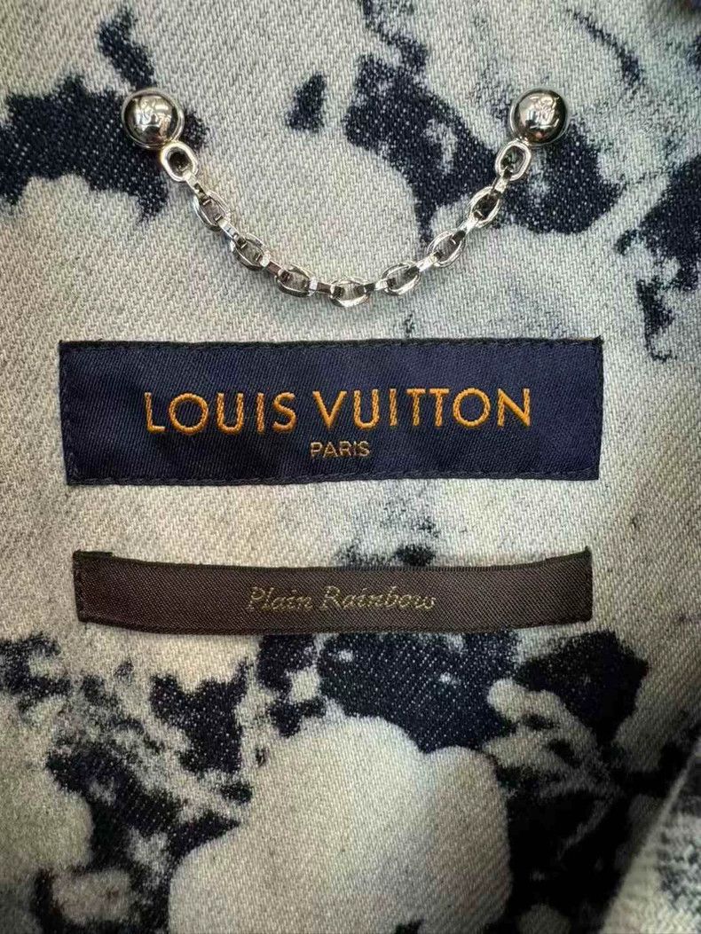 Louis Vuitton Louis Vuitton Wizard of Oz Sleeping Beauty Tie-Dye Denim J Size US S / EU 44-46 / 1 - 4 Thumbnail