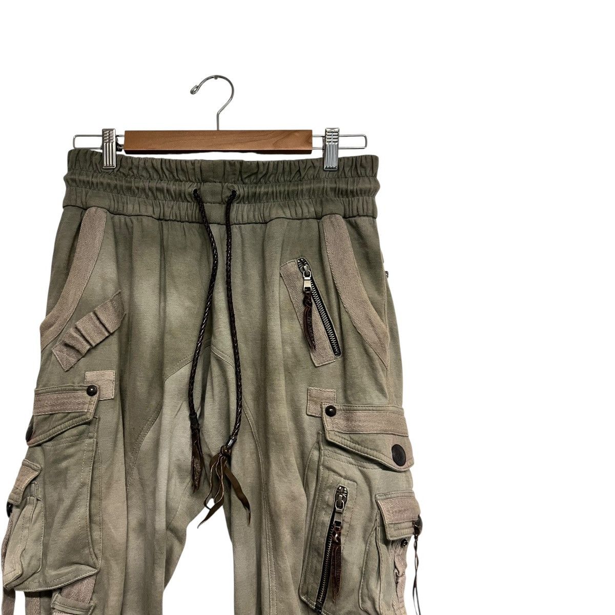 14th Addiction 14th addiction khaki sweatpants Size US 30 / EU 46 - 2 Thumbnail