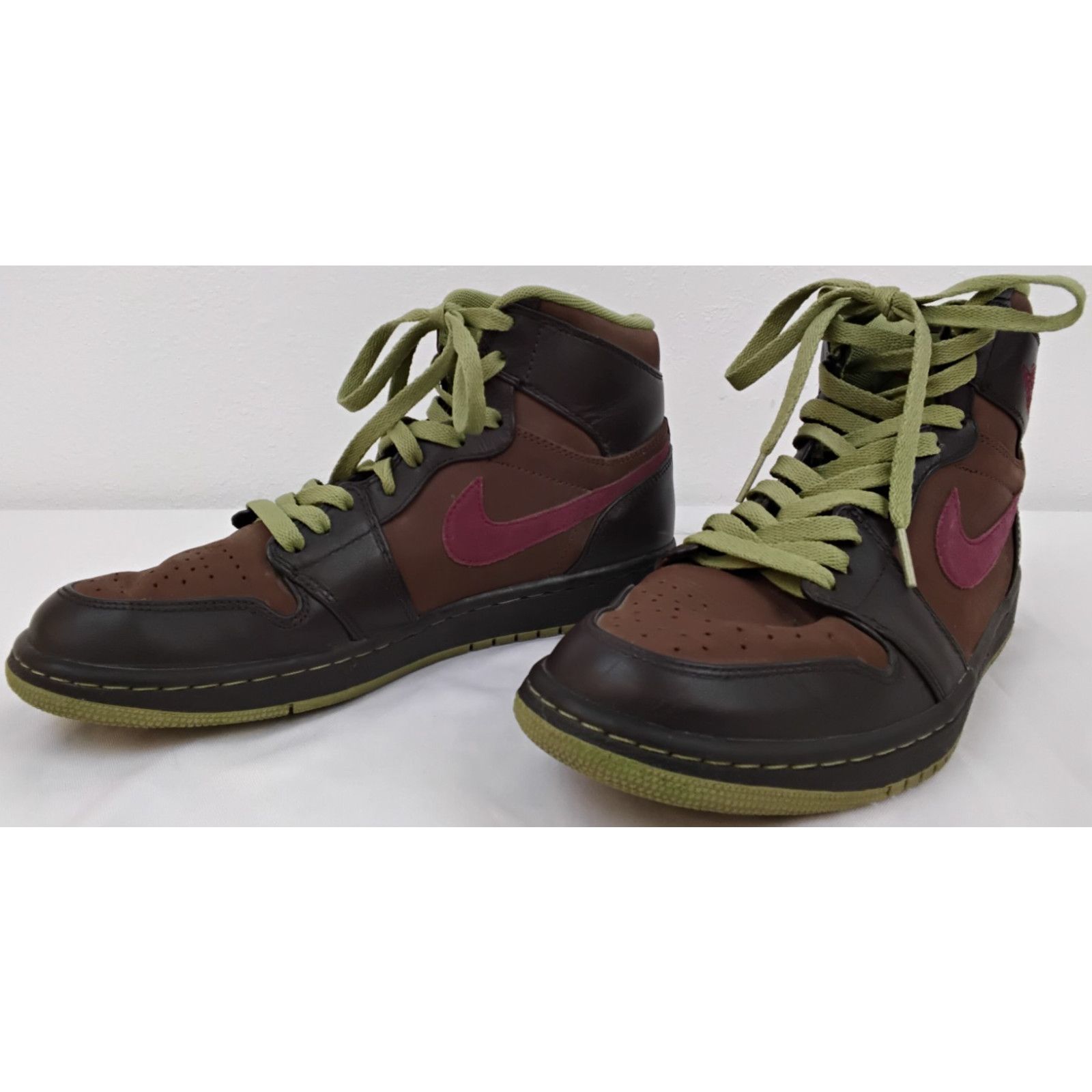 Nike Nike Air Jordan 1 Retro High Top Green/Brown Men's 9 2010 Size US 9 / EU 42 - 4 Thumbnail