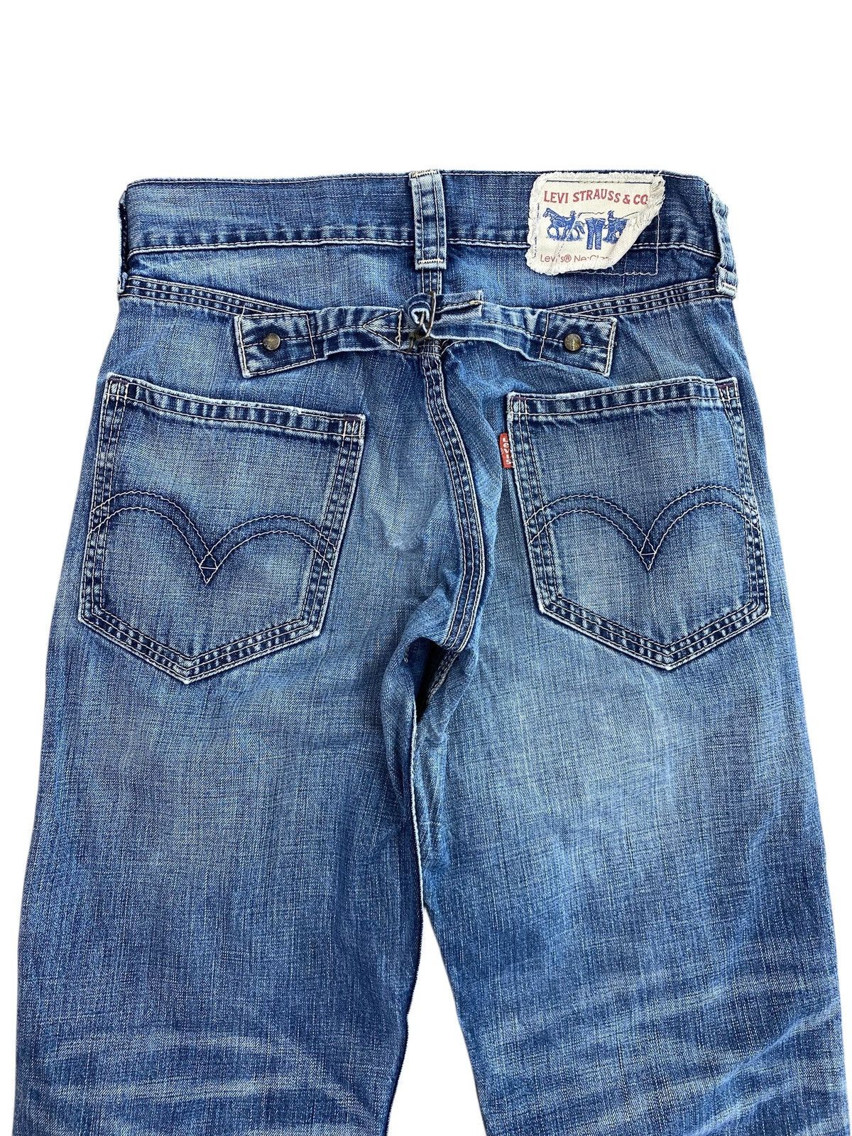 Levi's Levi’s Faded Blue Wash Ripped Style Loose Jeans Size US 29 - 2 Thumbnail