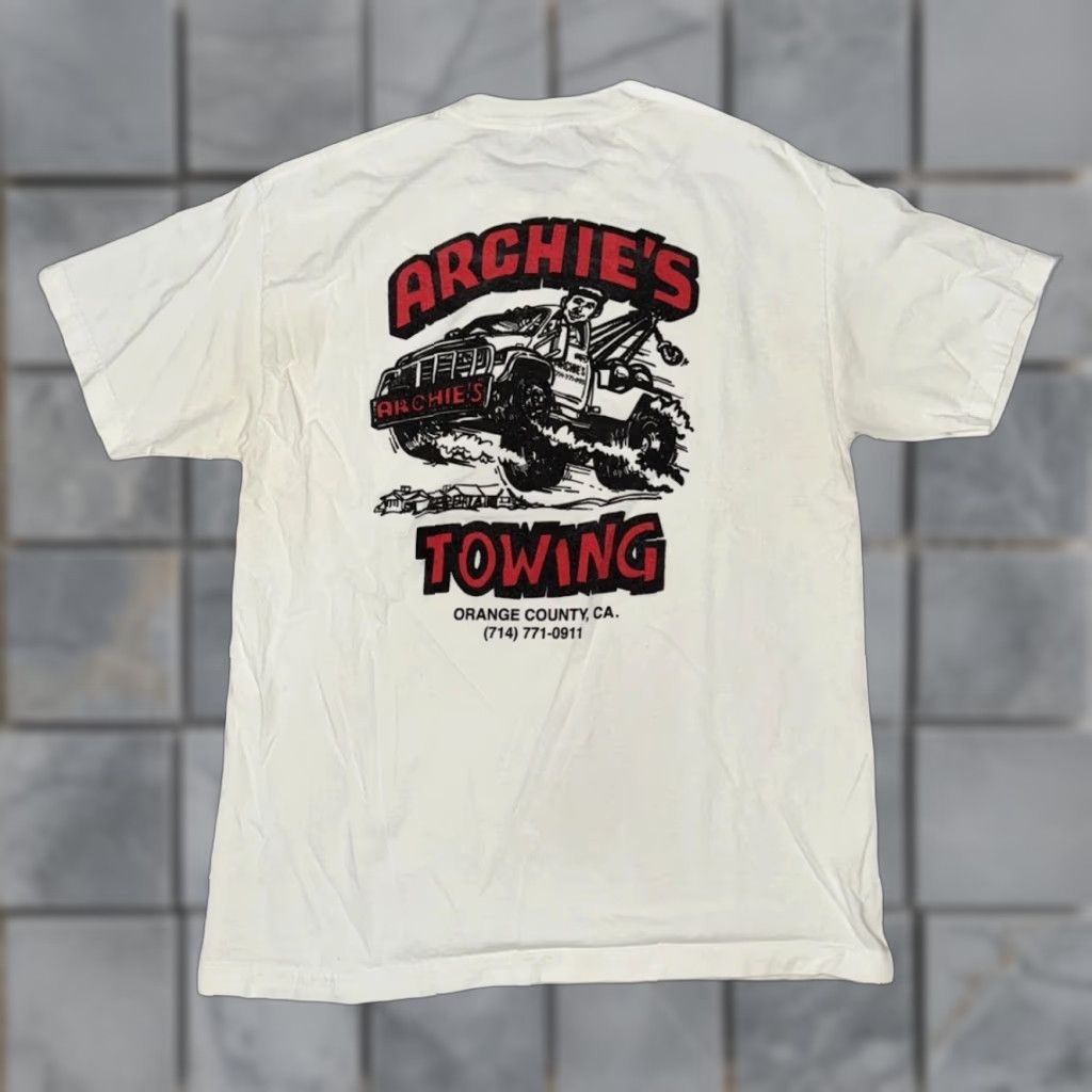 Vintage VINTAGE Archie’s Towing T-Shirt White Large 21x29 T-Shirt Men Calfornia Trucks Artwork 80s 90s OC Size US L / EU 52-54 / 3 - 1 Thumbnail