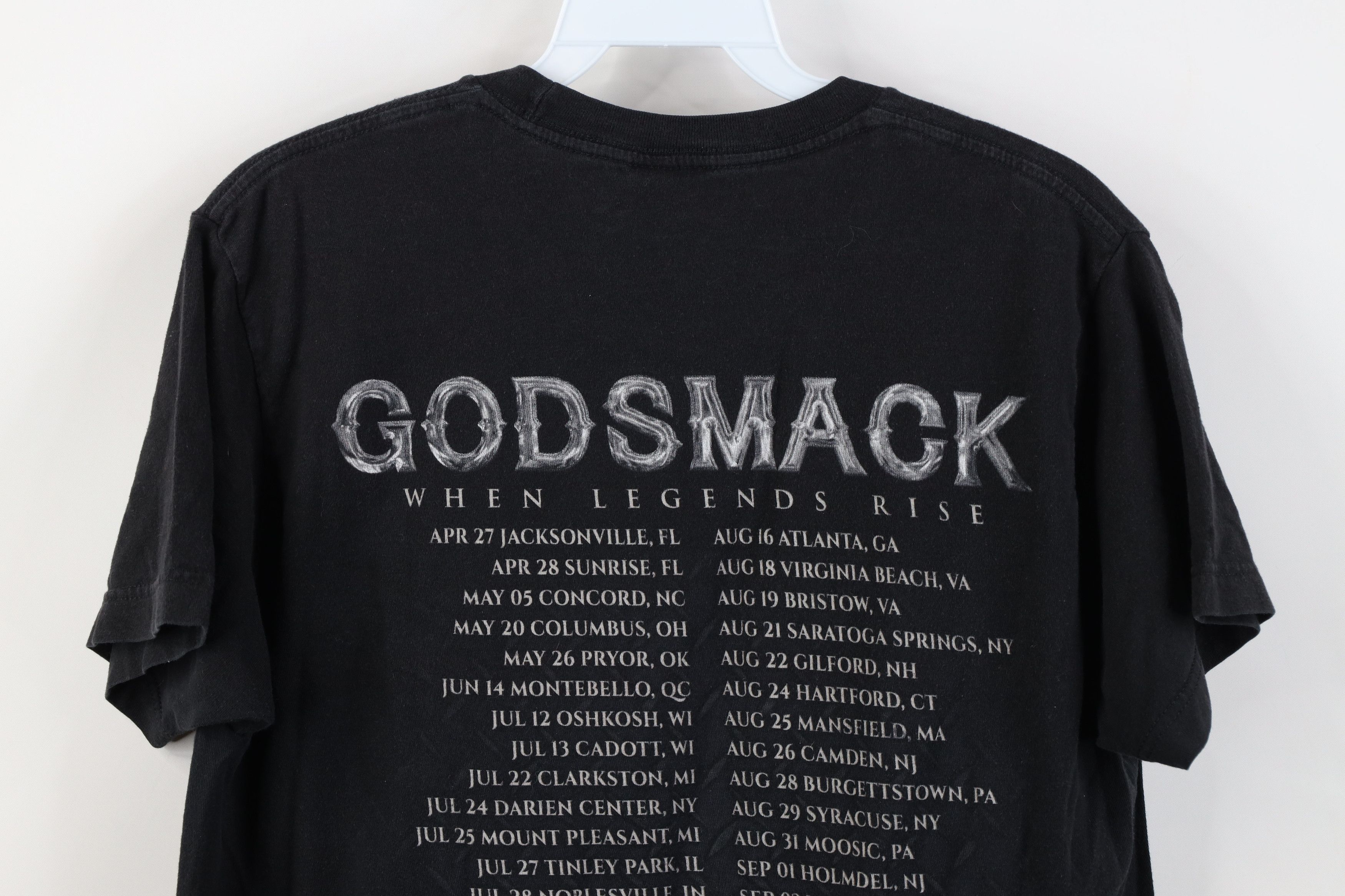 Vintage Y2K Skull Motorcycle Tribal 2018 Tour Godsmack Band T-Shirt Size US M / EU 48-50 / 2 - 14 Thumbnail