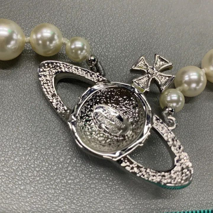 Vivienne Westwood Vivienne Westwood Pearl Bas Relief Choker Necklace Size ONE SIZE - 4 Thumbnail