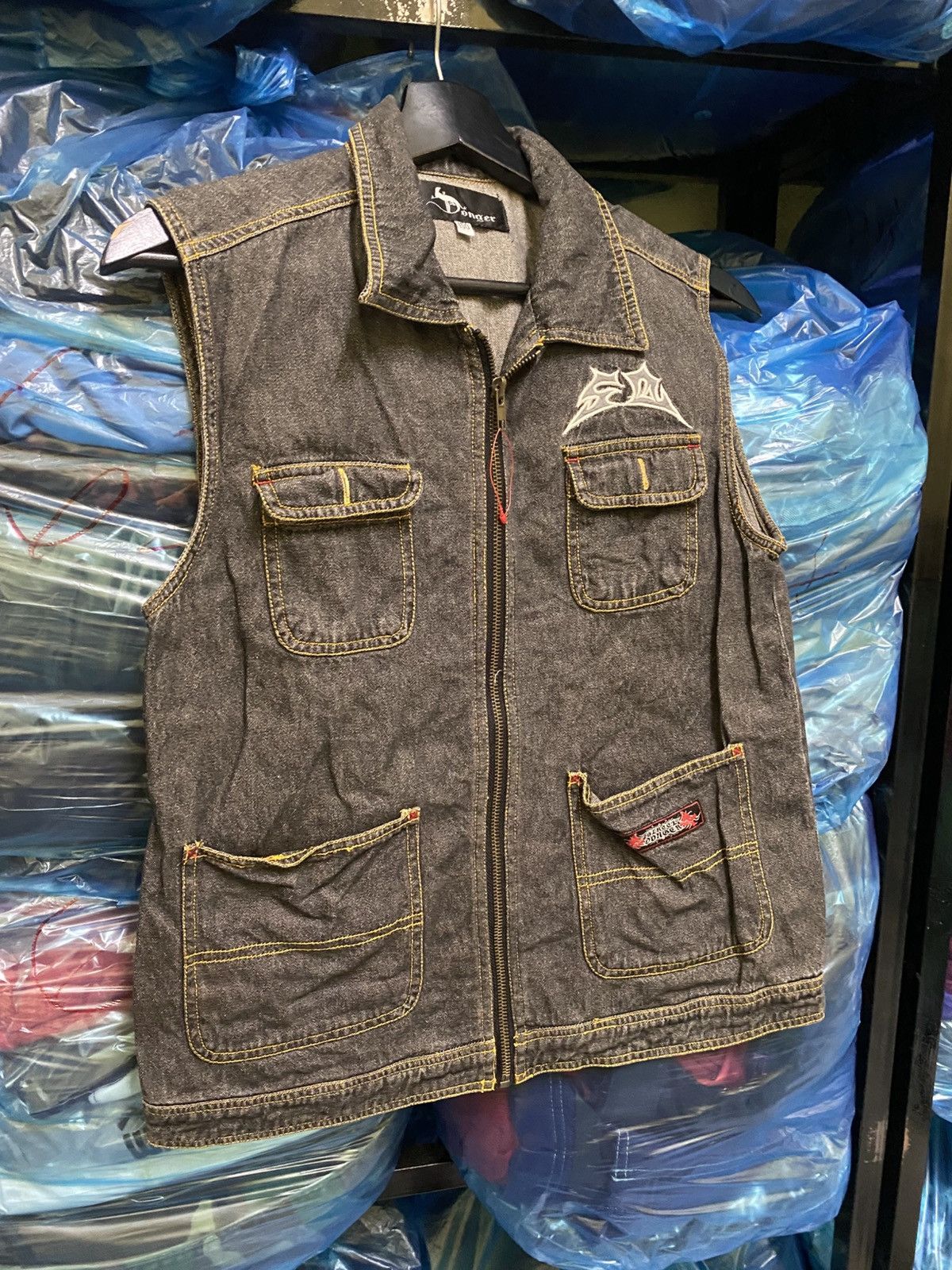 Japanese Brand VINTAGE Y2K DONGER VEST DENIM JEANS JACKET Size US S / EU 44-46 / 1 - 3 Thumbnail