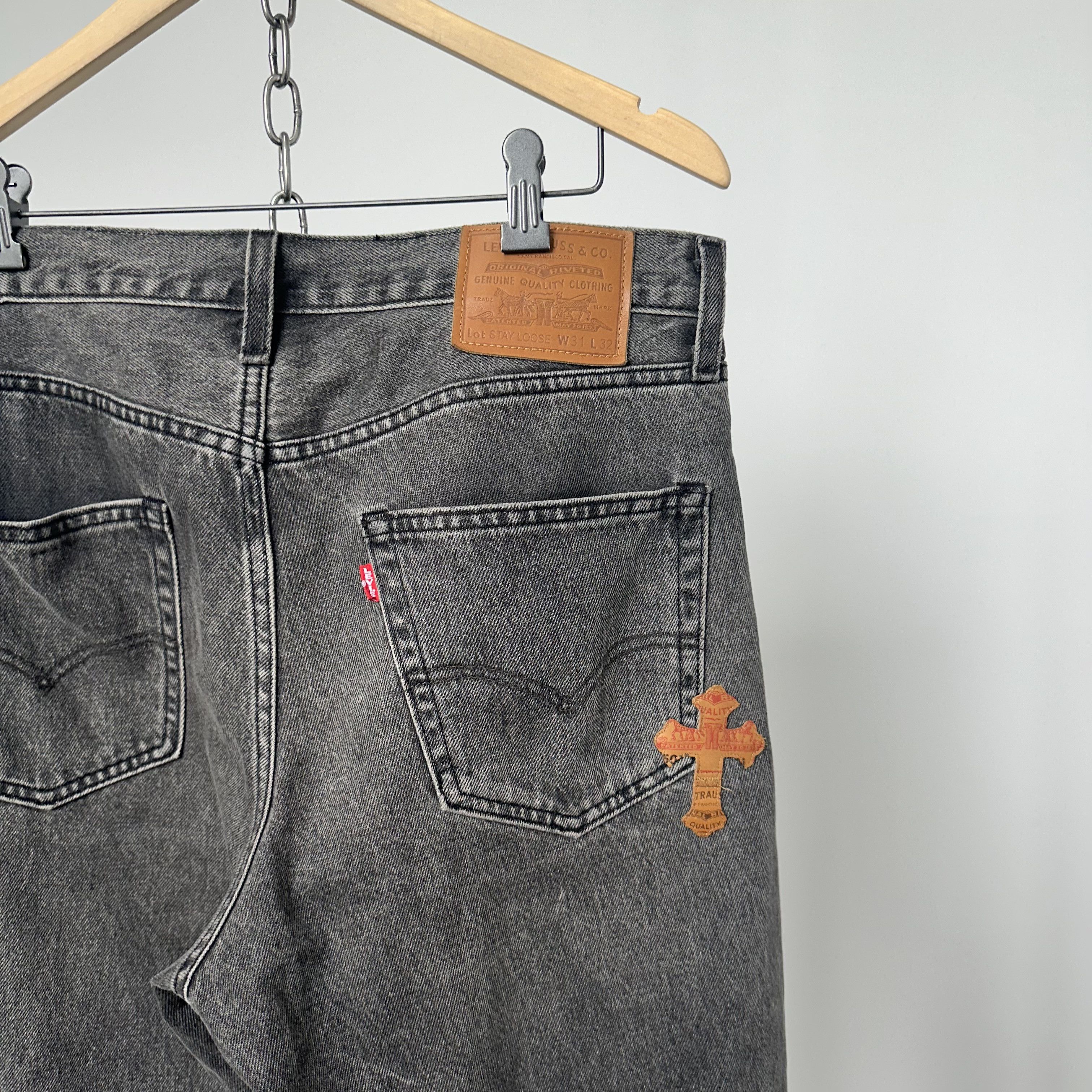 Levi's × Vintage CUSTOM MADE LEVIS 568 STAY LOOSE BAGGY JEANS Size US 31 - 3 Thumbnail