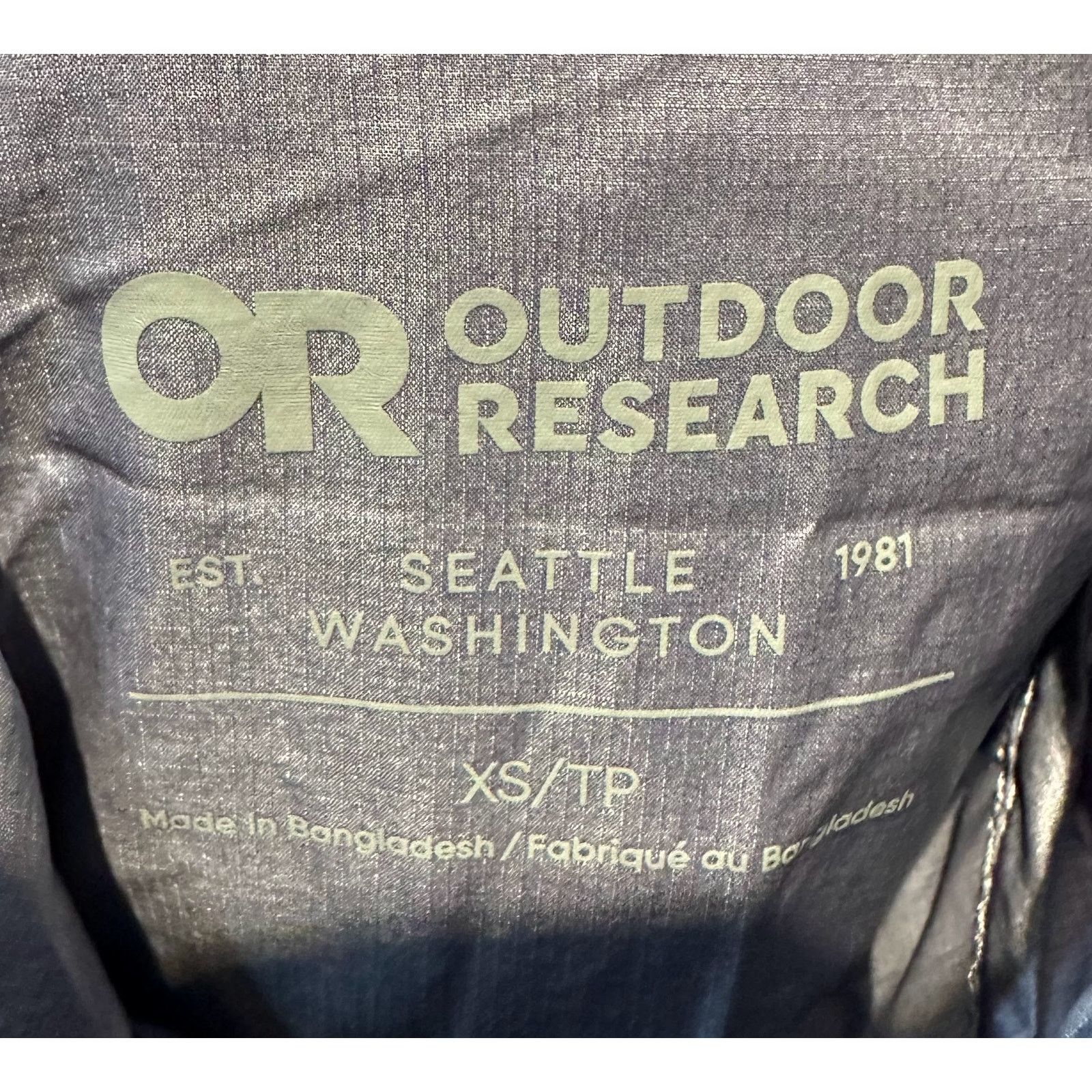 Outdoor Research Outdoor Research Helium Wind Hoodie Jacket Women's XS Size XS / US 0-2 / IT 36-38 - 9 Thumbnail